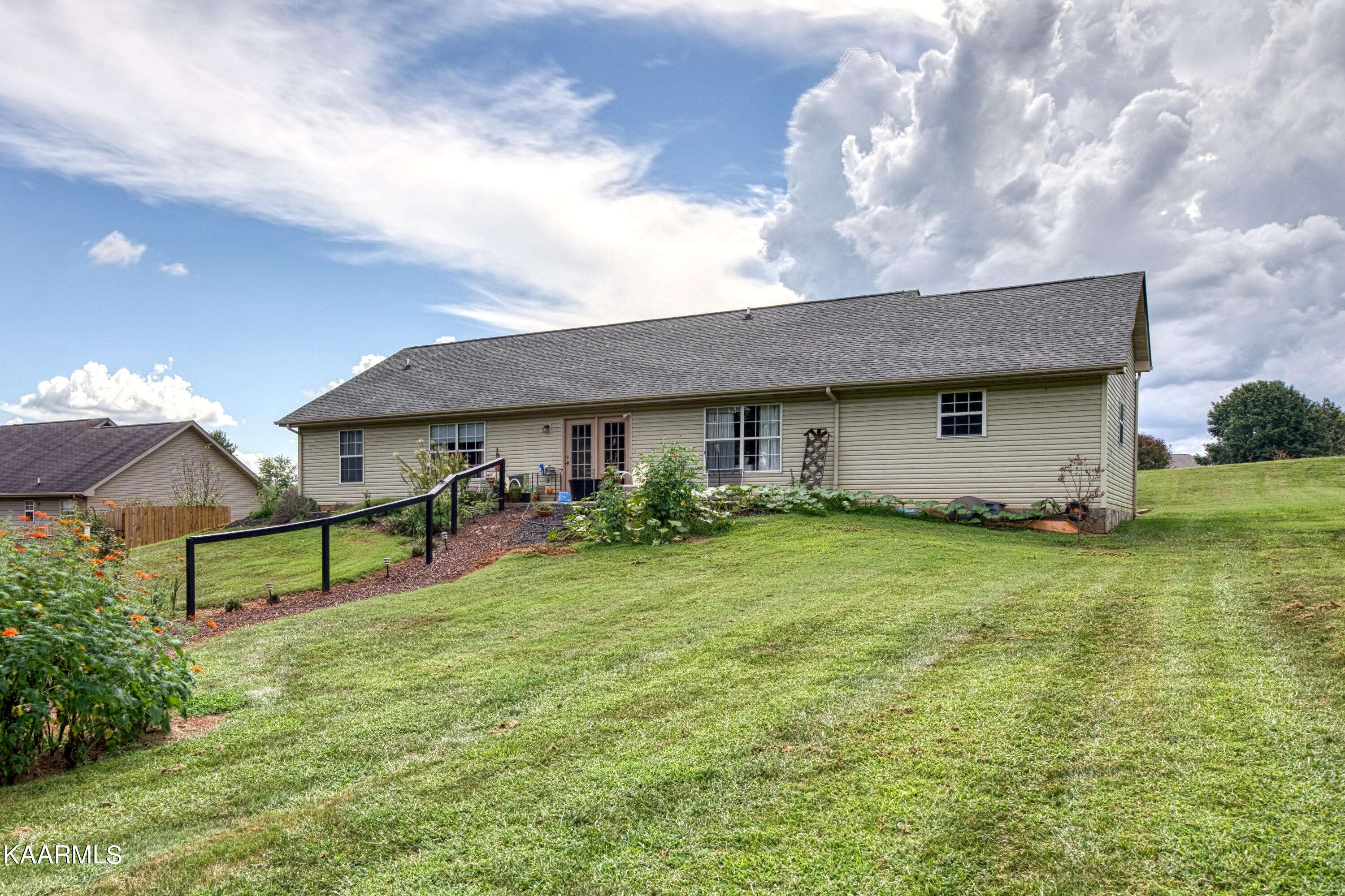 Greenback, TN 37742,210 Franklin Estates LN