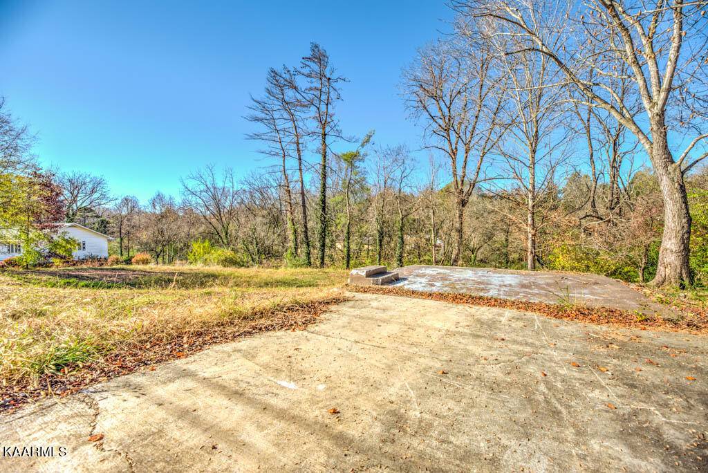 Oak Ridge, TN 37830,106 Pasadena Rd