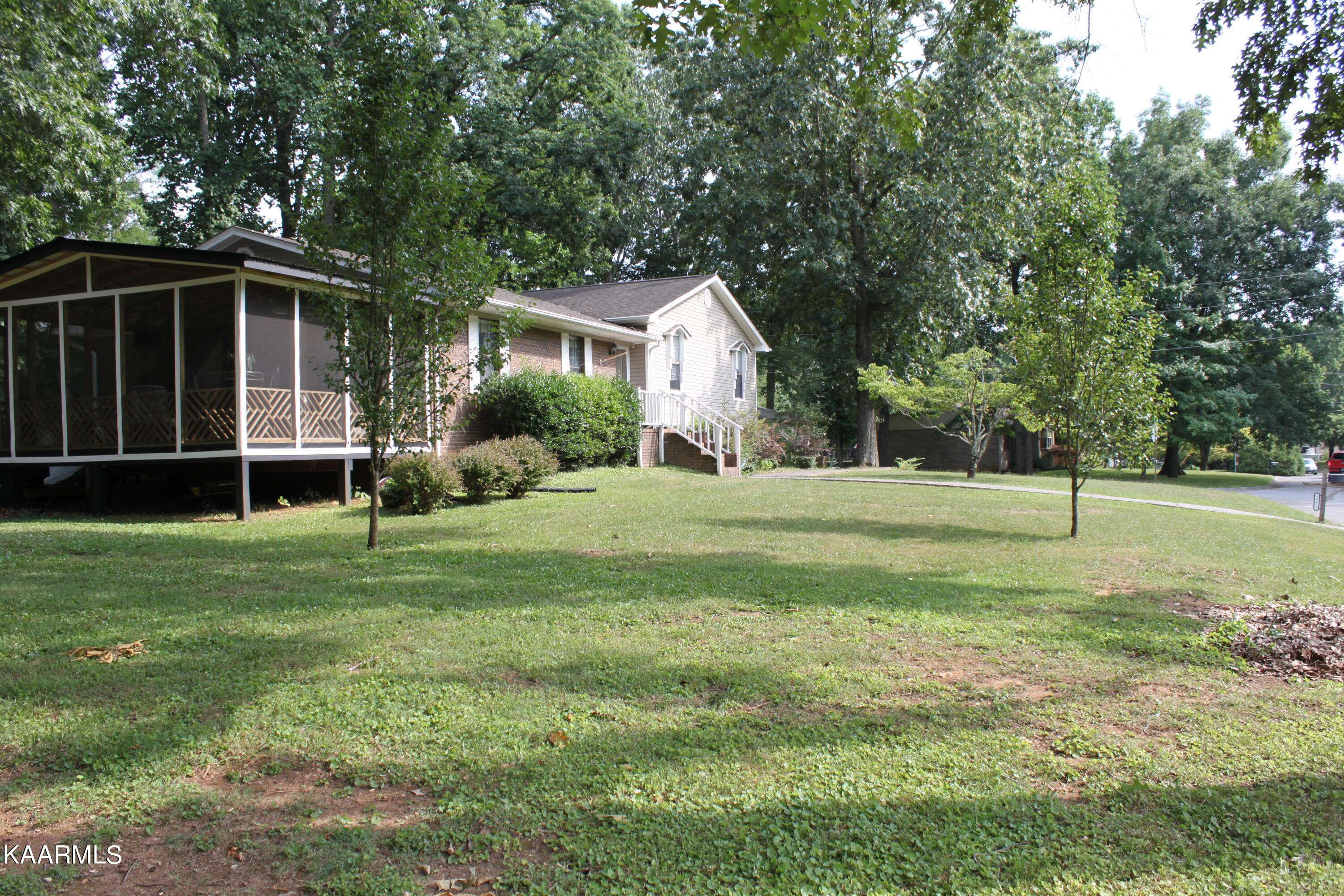 Morristown, TN 37814,5771 Pine Barren DR