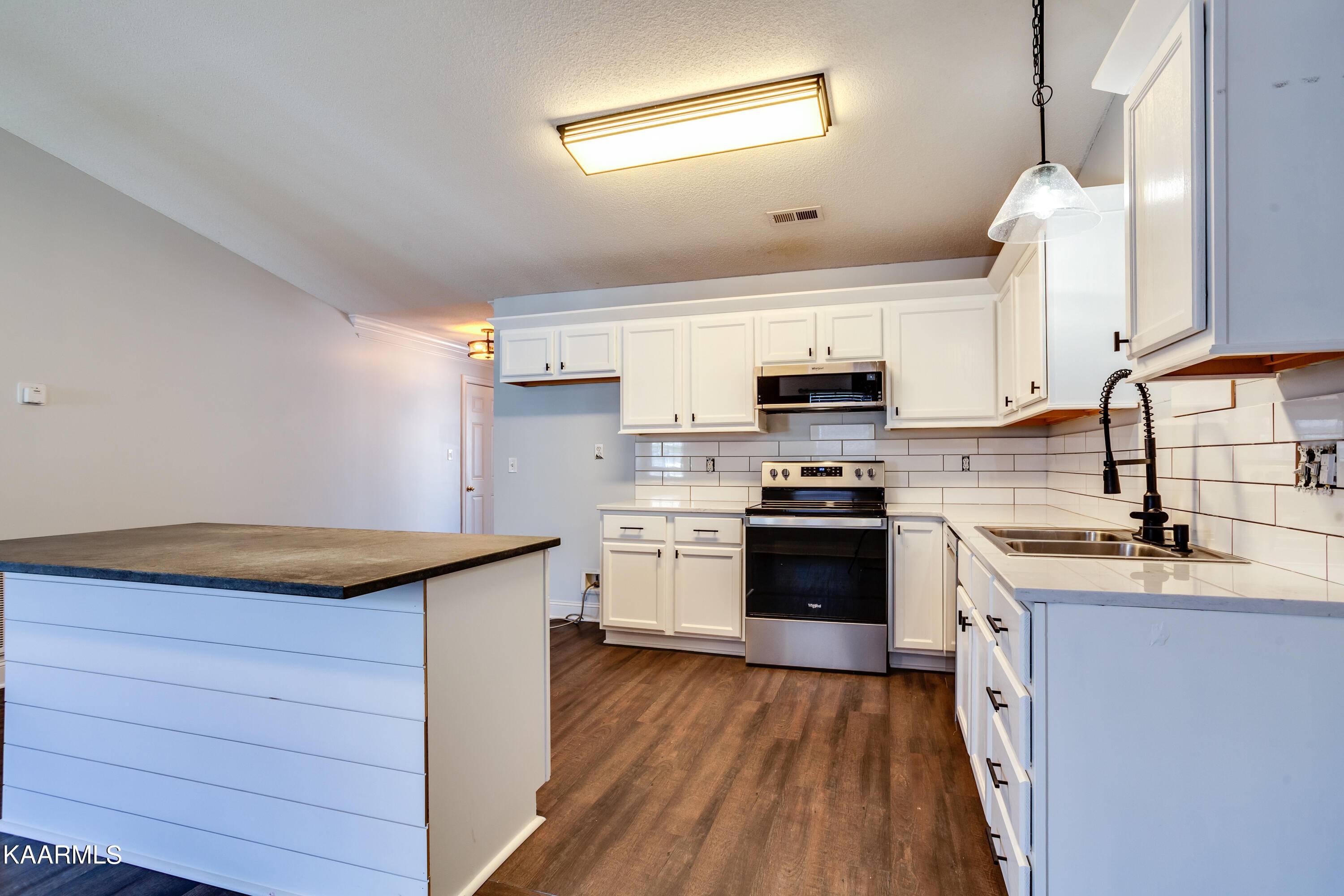 Knoxville, TN 37912,723 Greensboro WAY