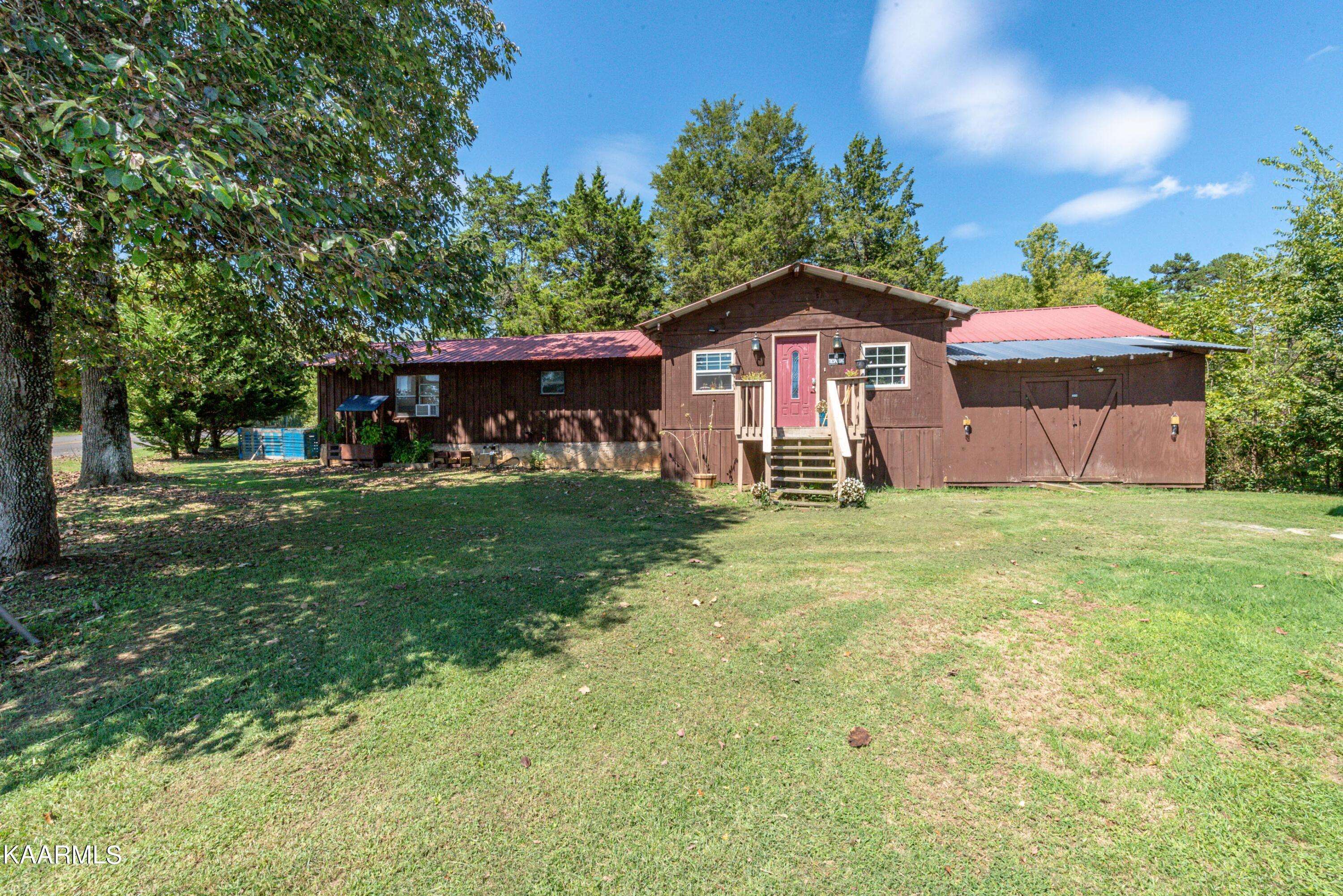 Dandridge, TN 37725,1368 Squire Fox Rd