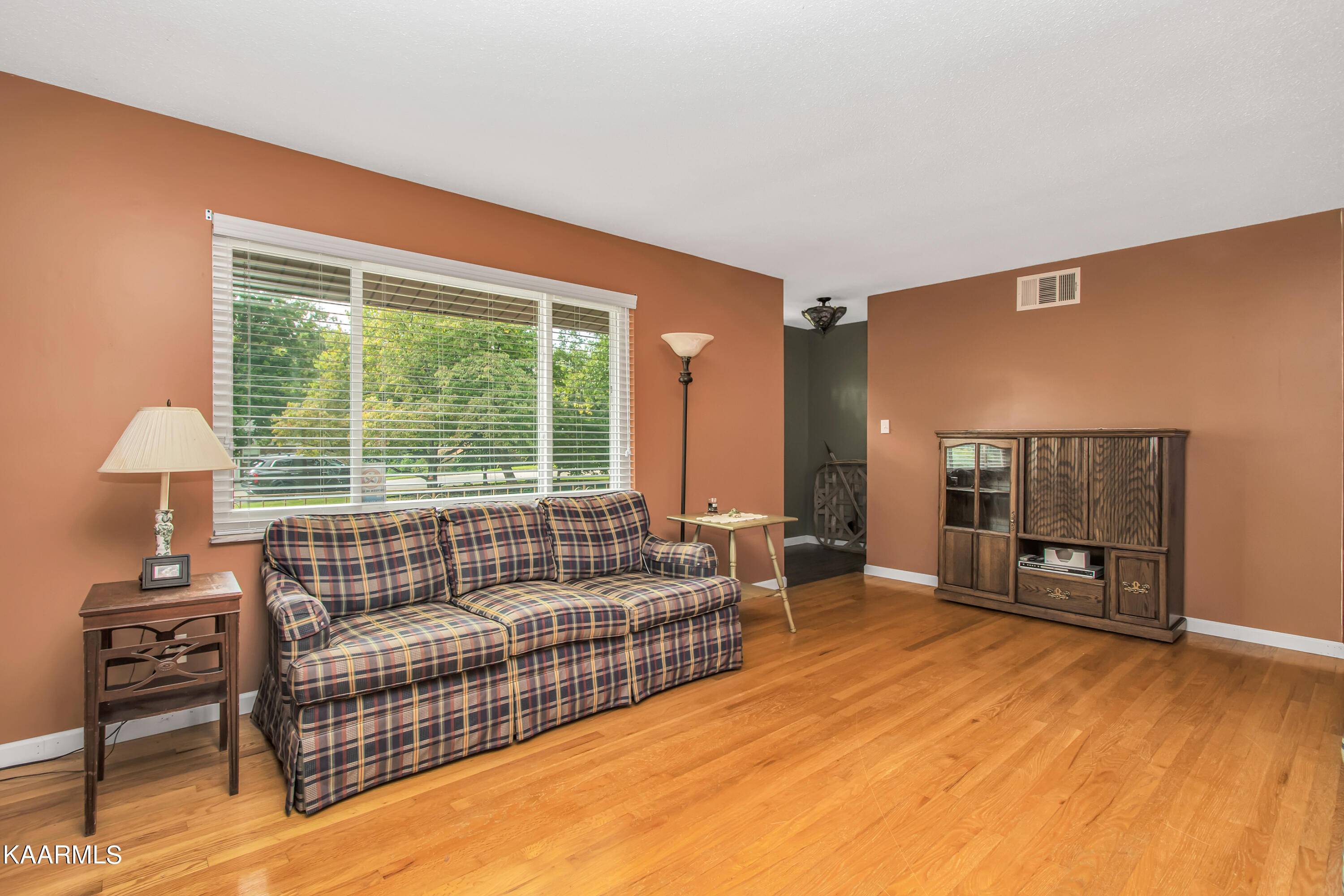 Knoxville, TN 37920,6425 Shetland DR