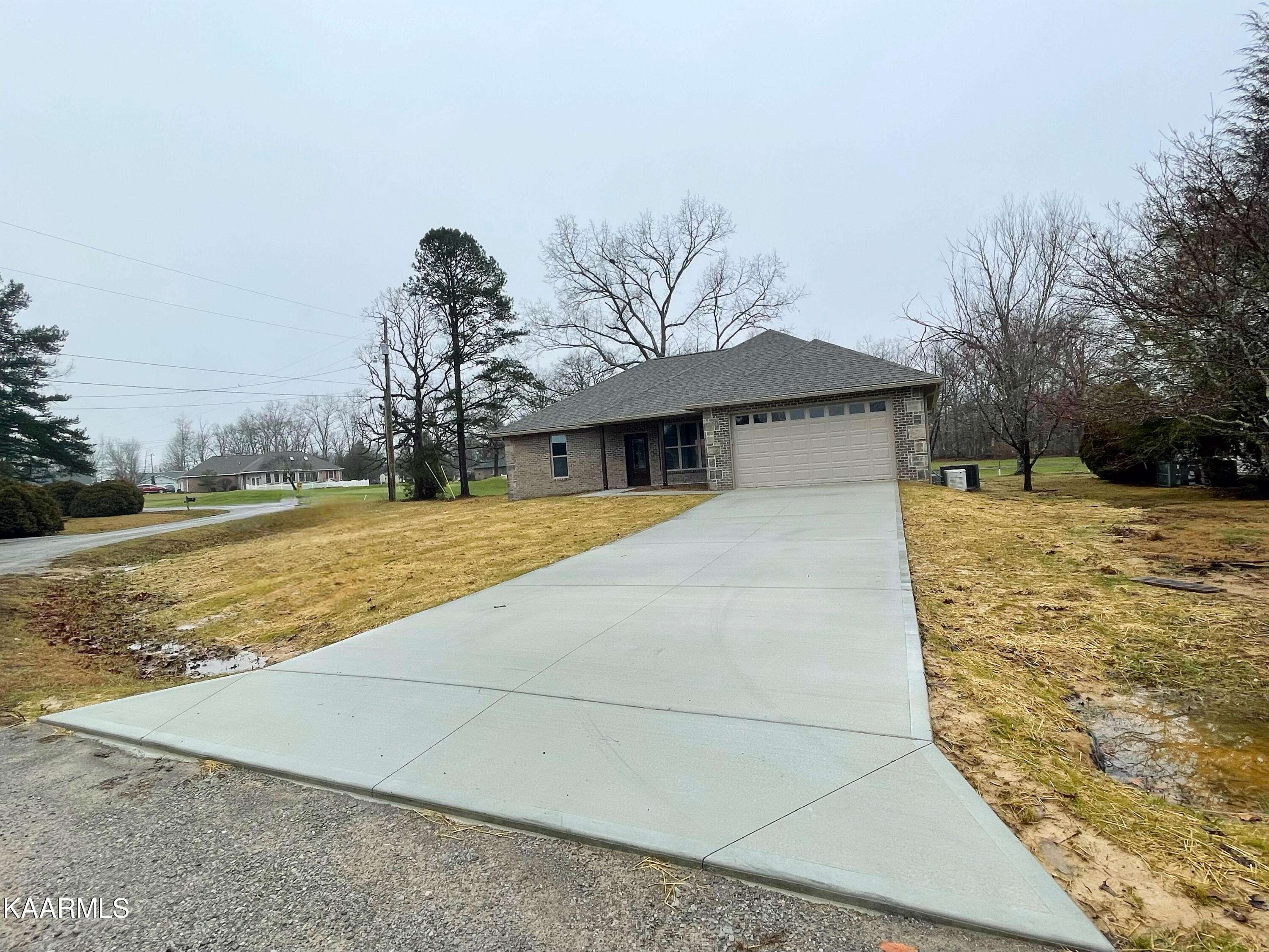 Crossville, TN 38572,1001 Kaw CIR