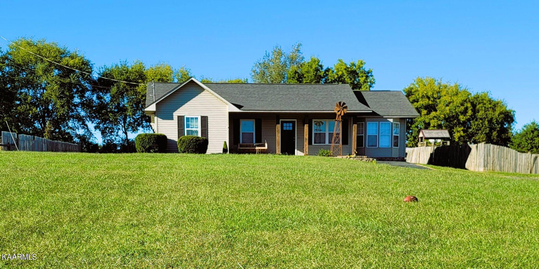 Dandridge, TN 37725,677 Ross DR