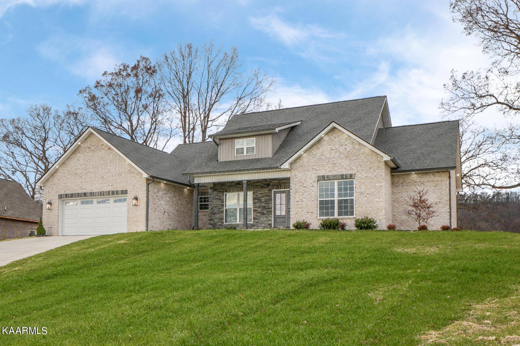 Maryville, TN 37804,5709 Mountain Vista LN