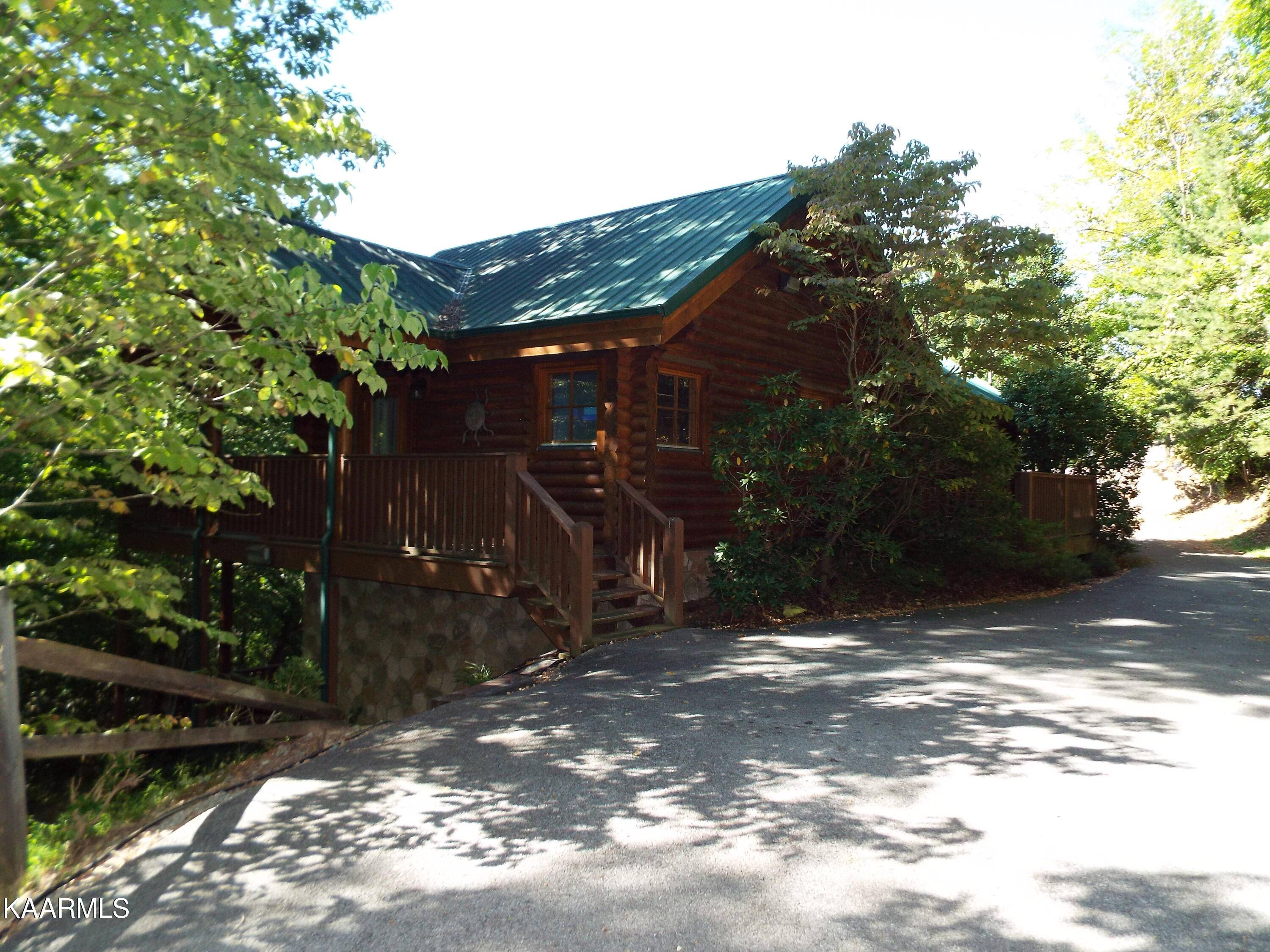 Gatlinburg, TN 37738,630 Big Bear Ridge Rd