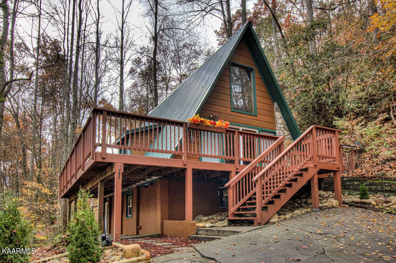 Gatlinburg, TN 37738,229 Bruce Rd