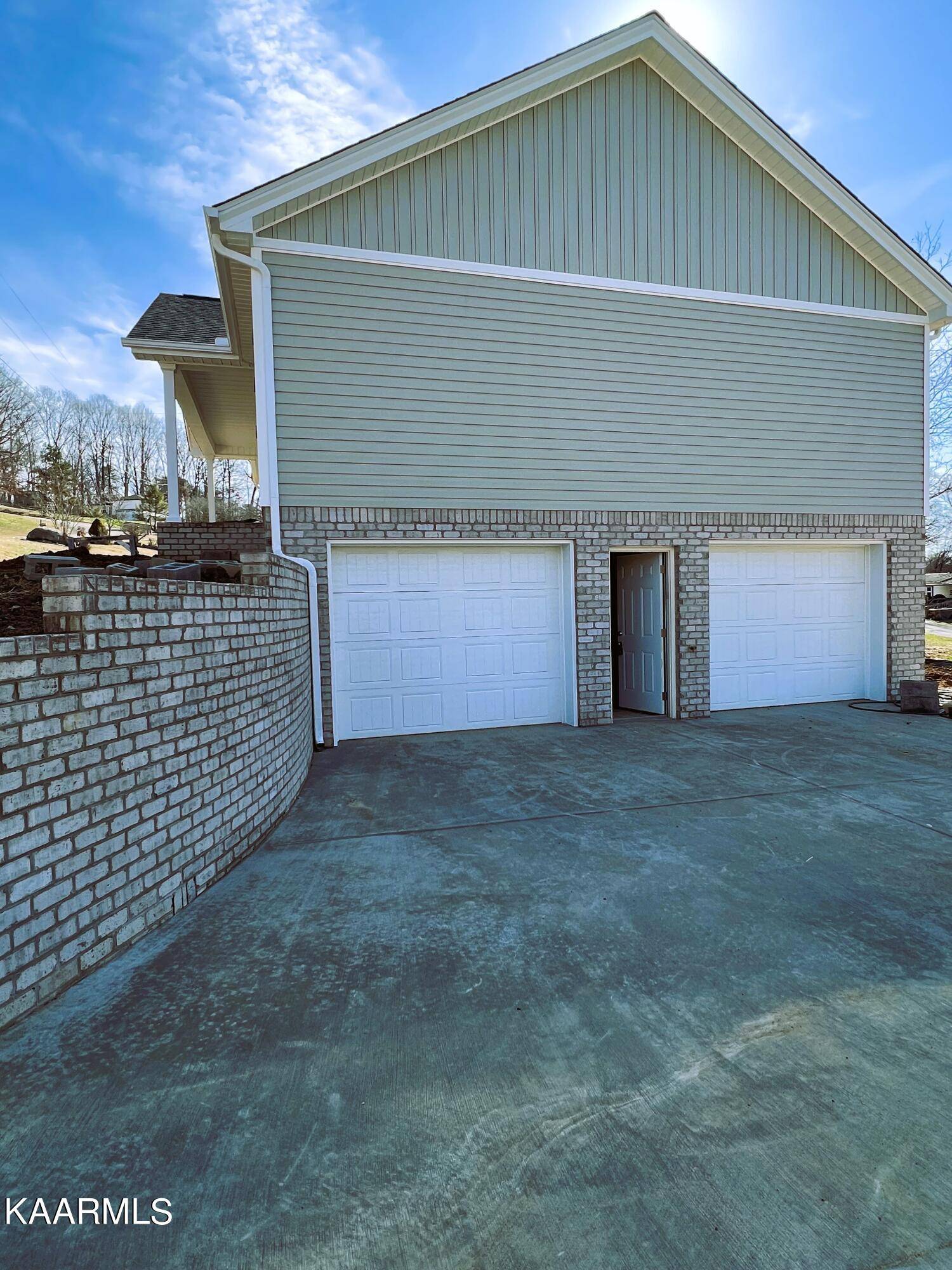 Morristown, TN 37814,575 Pinewood CIR