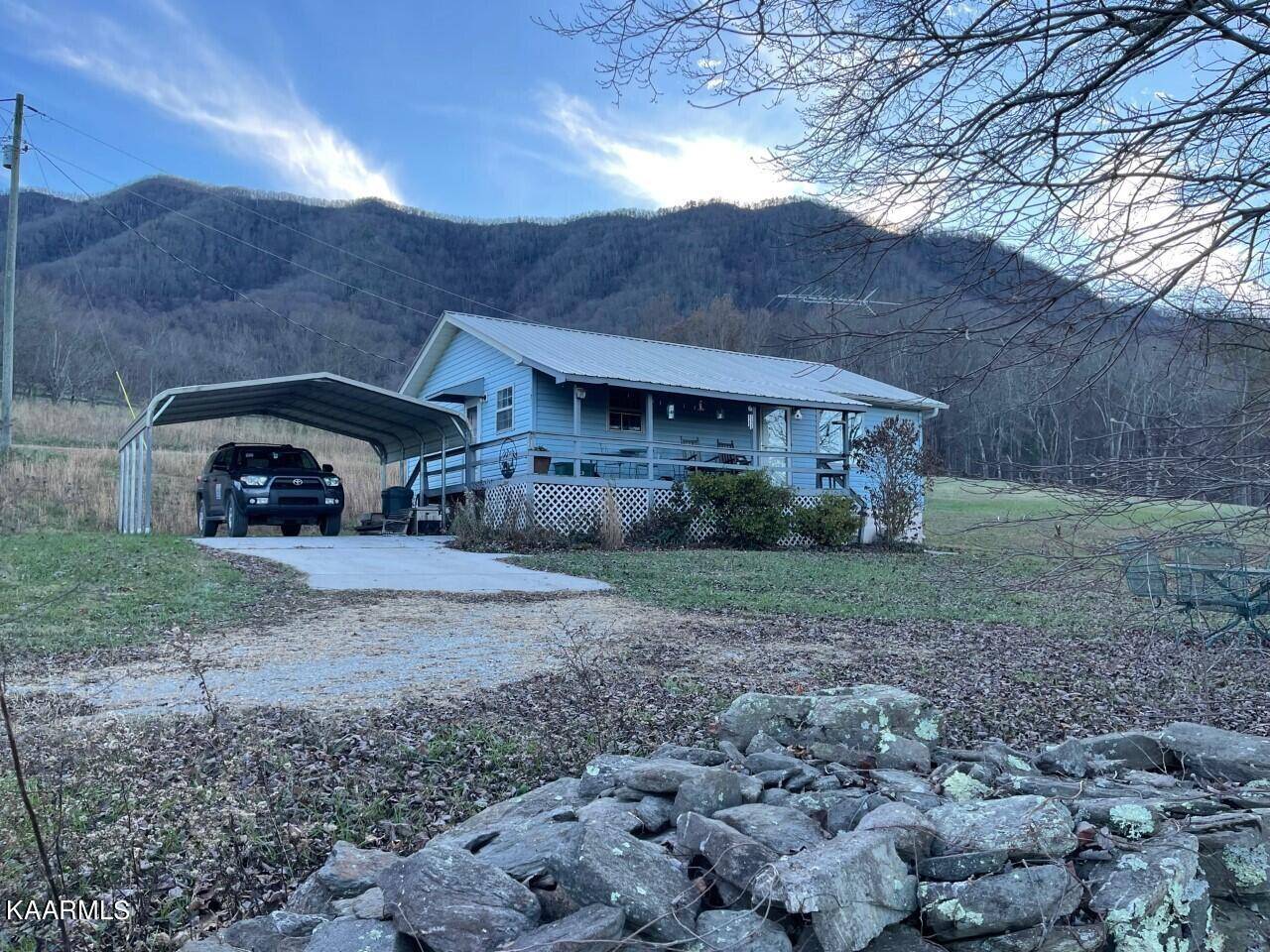 Townsend, TN 37882,176 Mountain Breeze DR