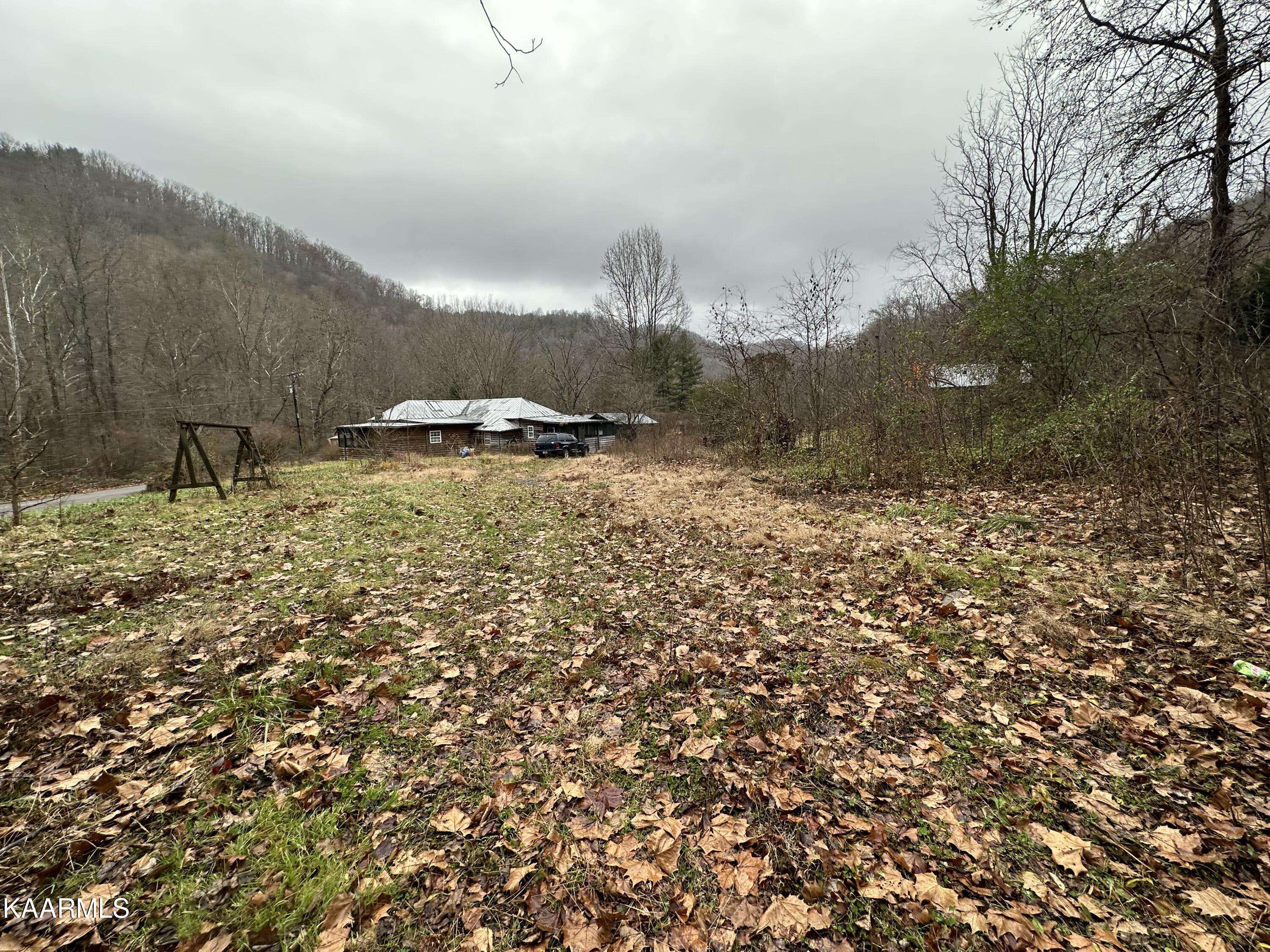 Middlesboro, KY 40965,186 Wells Camp Rd