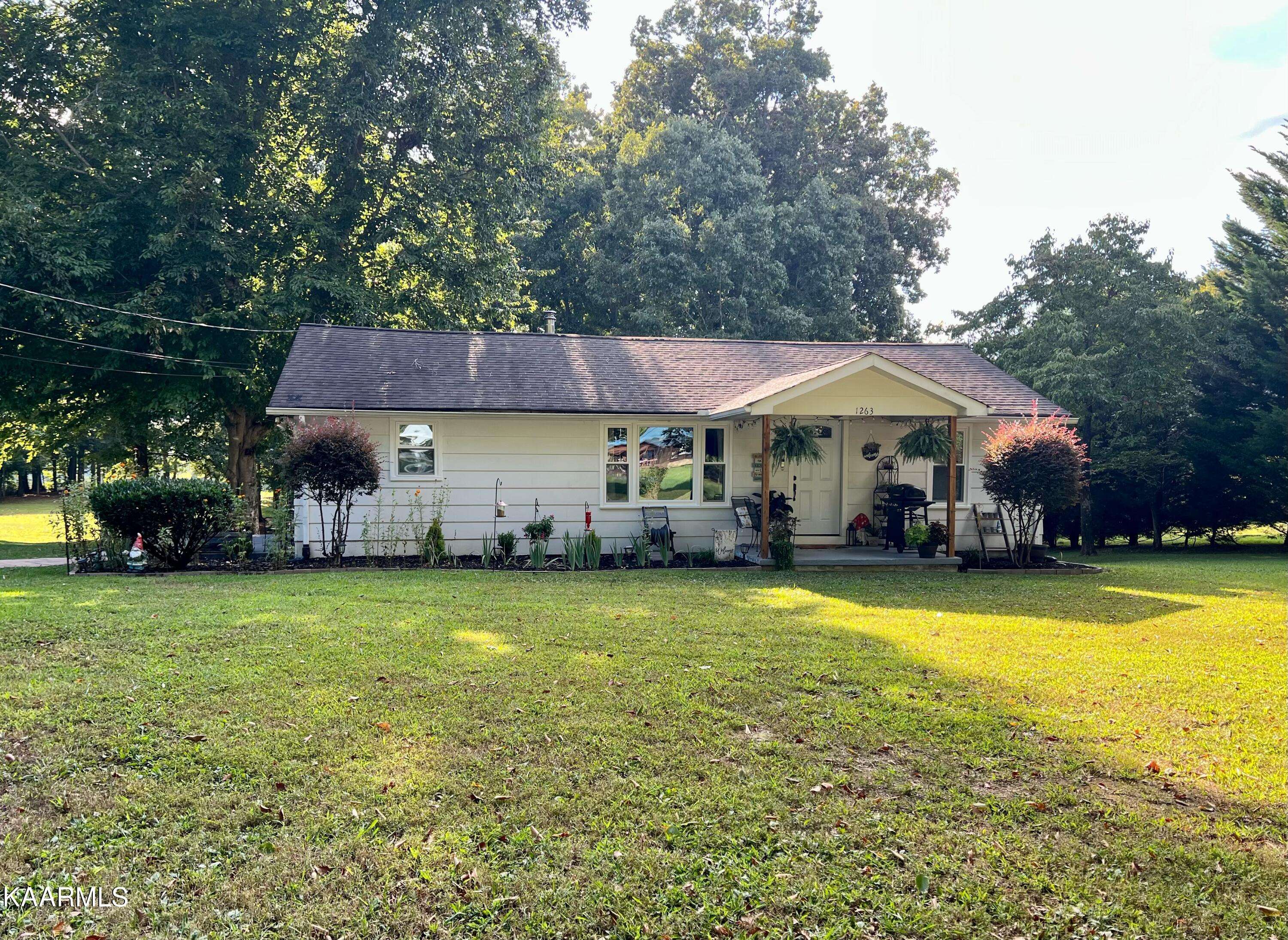 Walland, TN 37886,1263 Cold Springs Rd