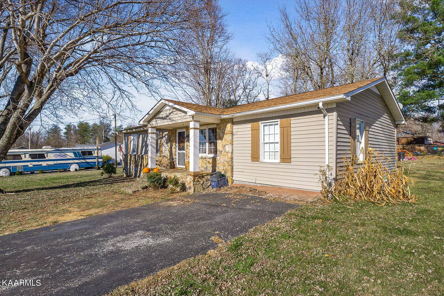 Sparta, TN 38583,122 VANDY CIRCLE CIR