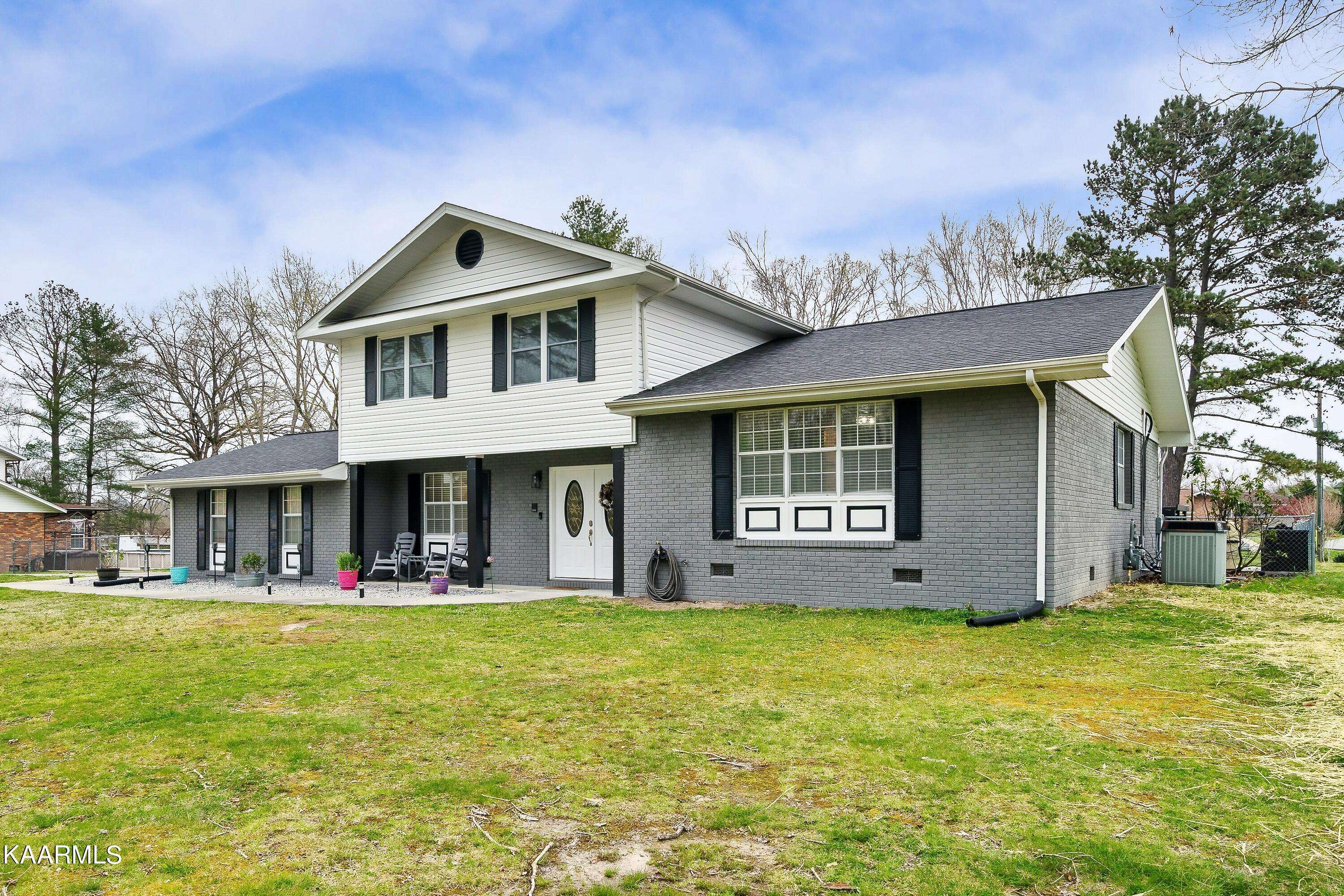 Sevierville, TN 37862,1304 Poplar Ct