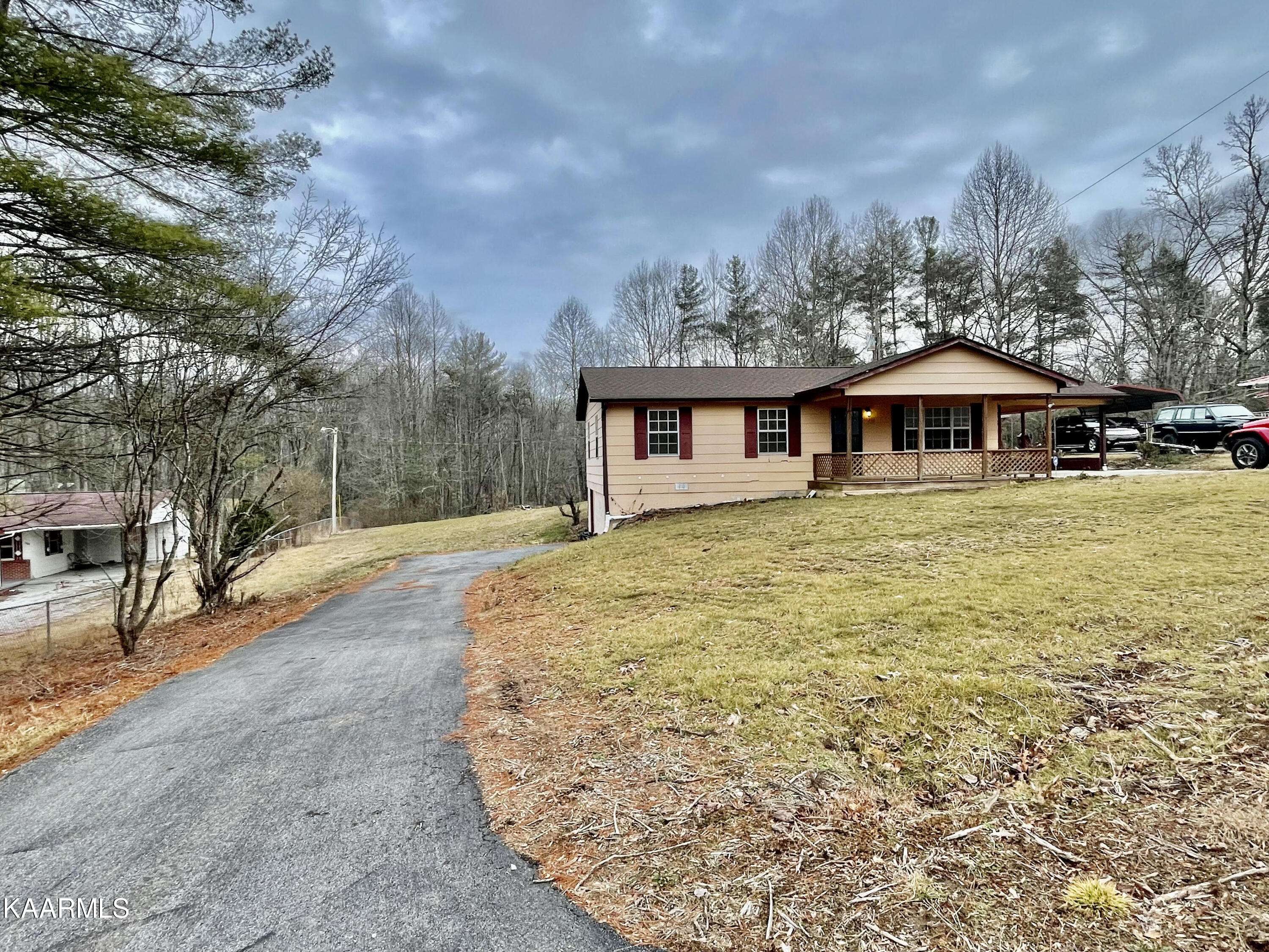 Wartburg, TN 37887,333 Spruce DR