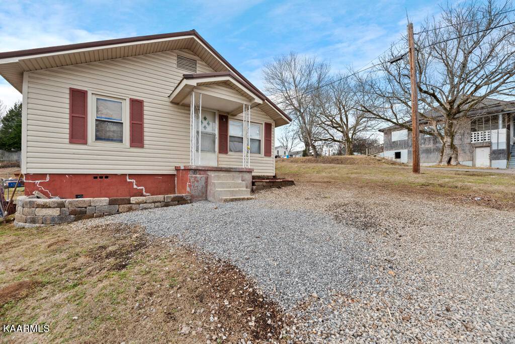 Lenoir City, TN 37771,810 A St