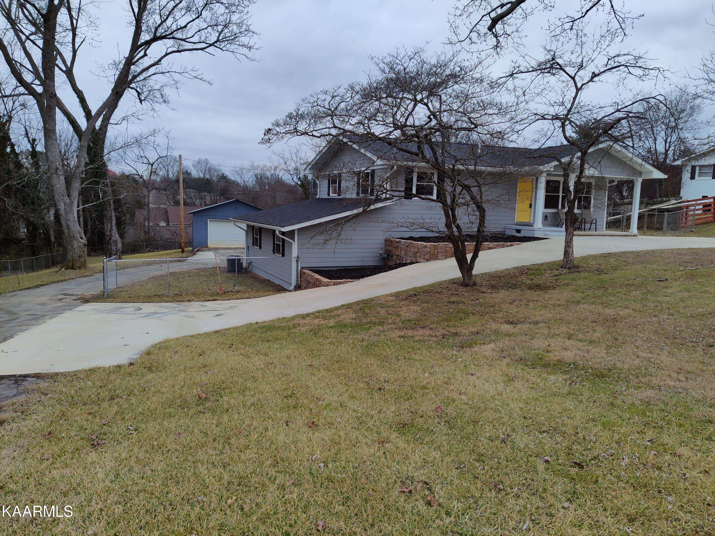 Knoxville, TN 37934,144 Farlow DR