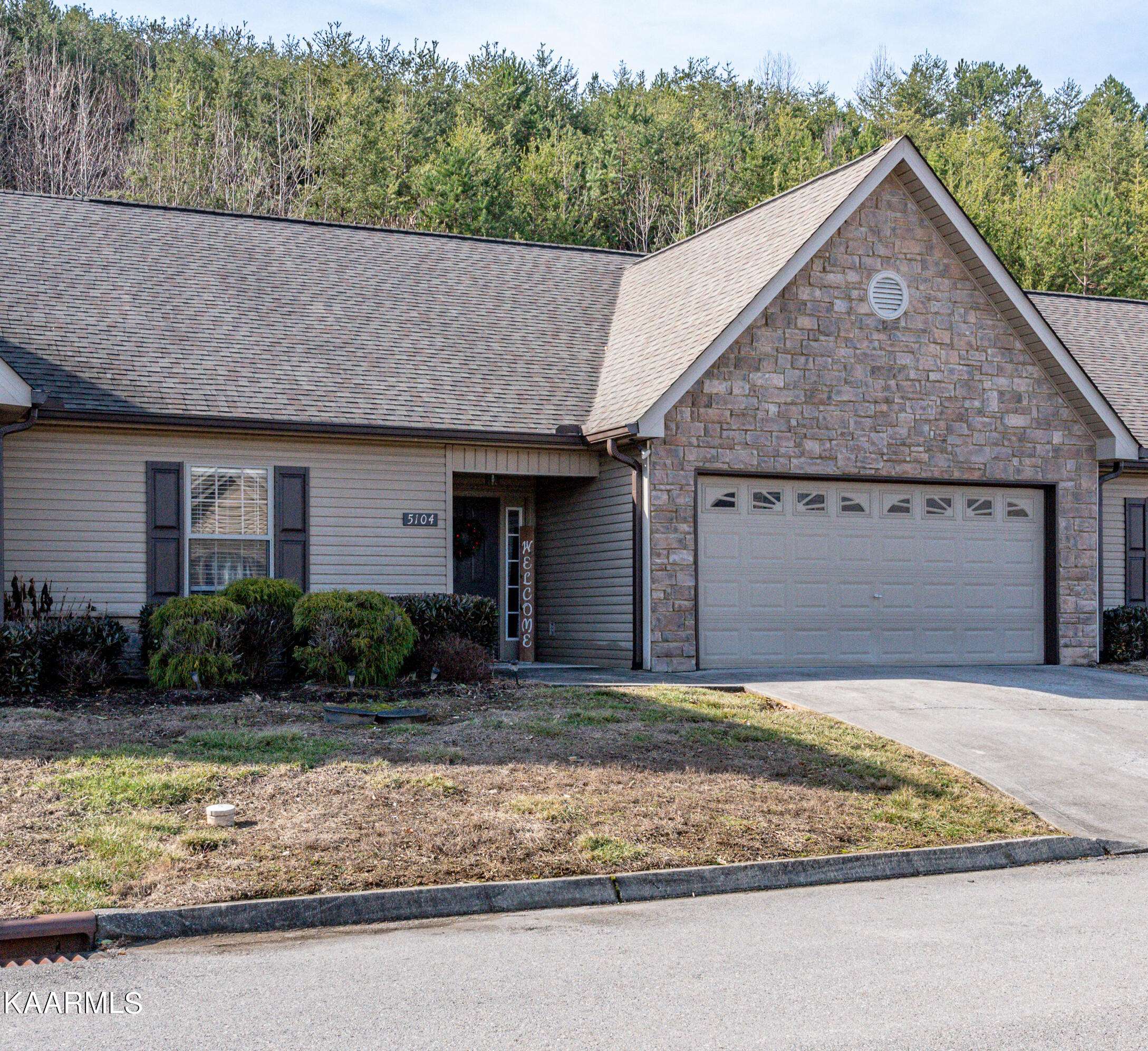 Powell, TN 37849,5104 Cates Bend WAY