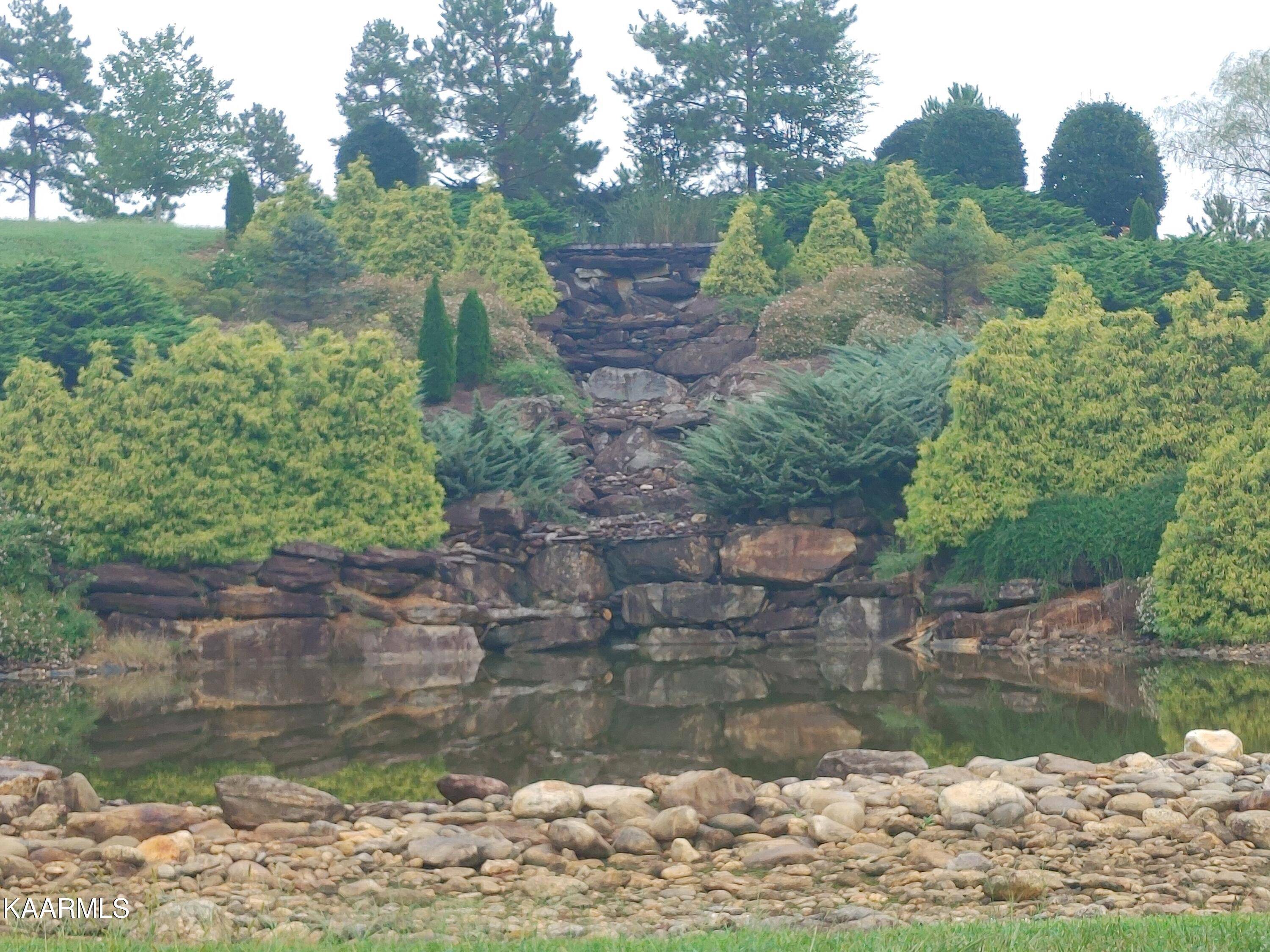 Loudon, TN 37774,Twin Lakes Dr