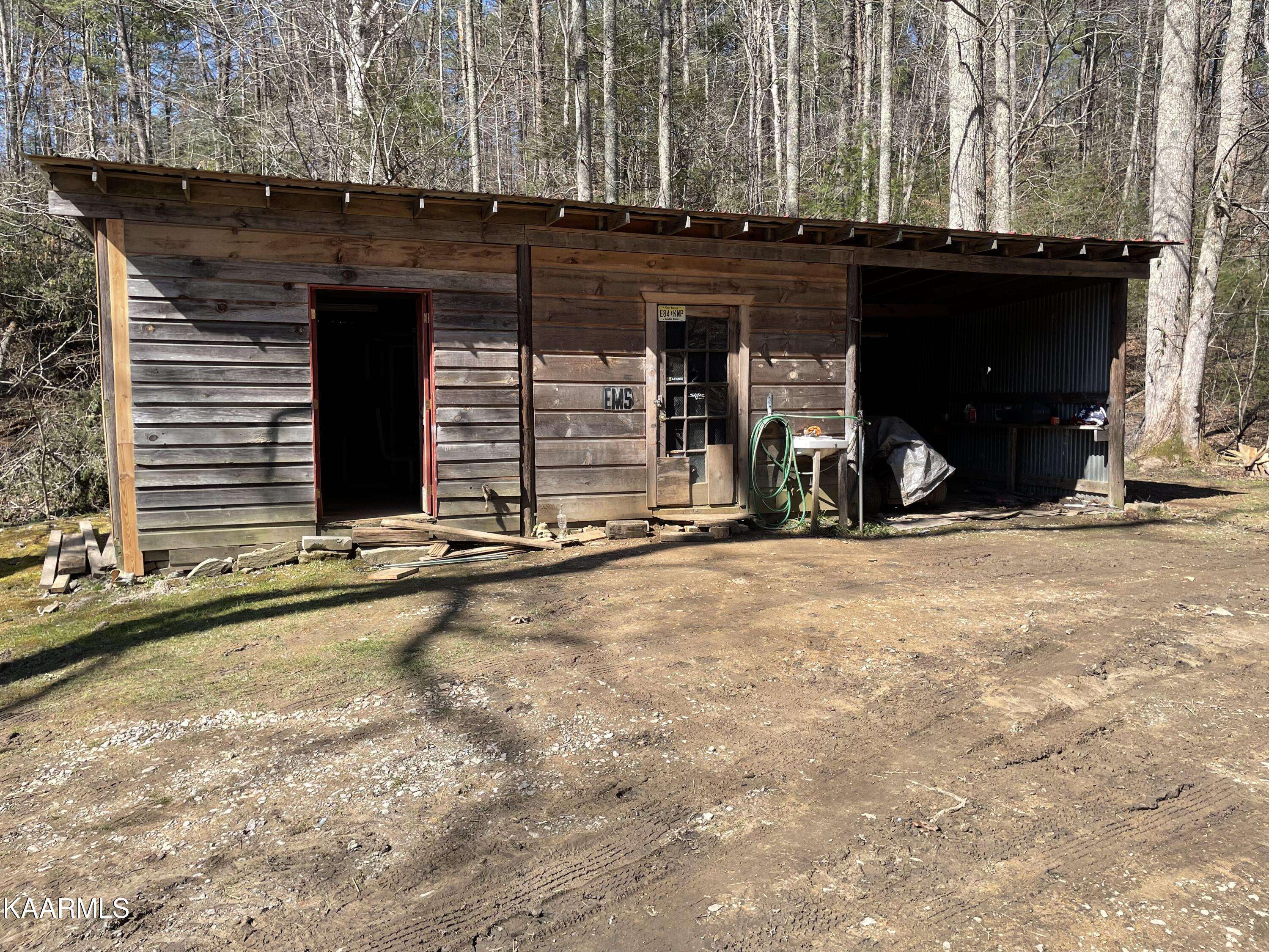 Tellico Plains, TN 37385,13406 TN-68