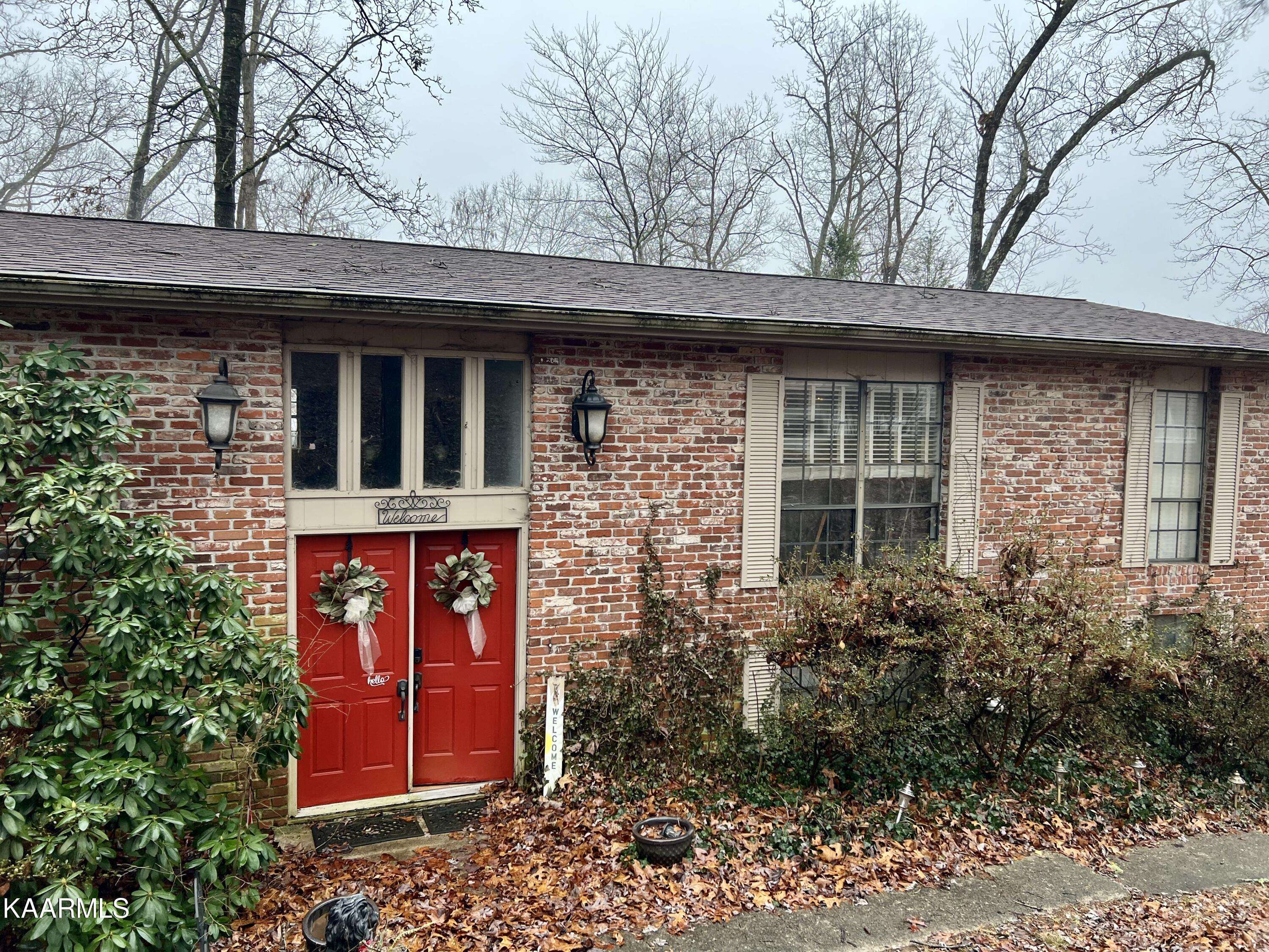 Clinton, TN 37716,304 Orchard Knob Rd
