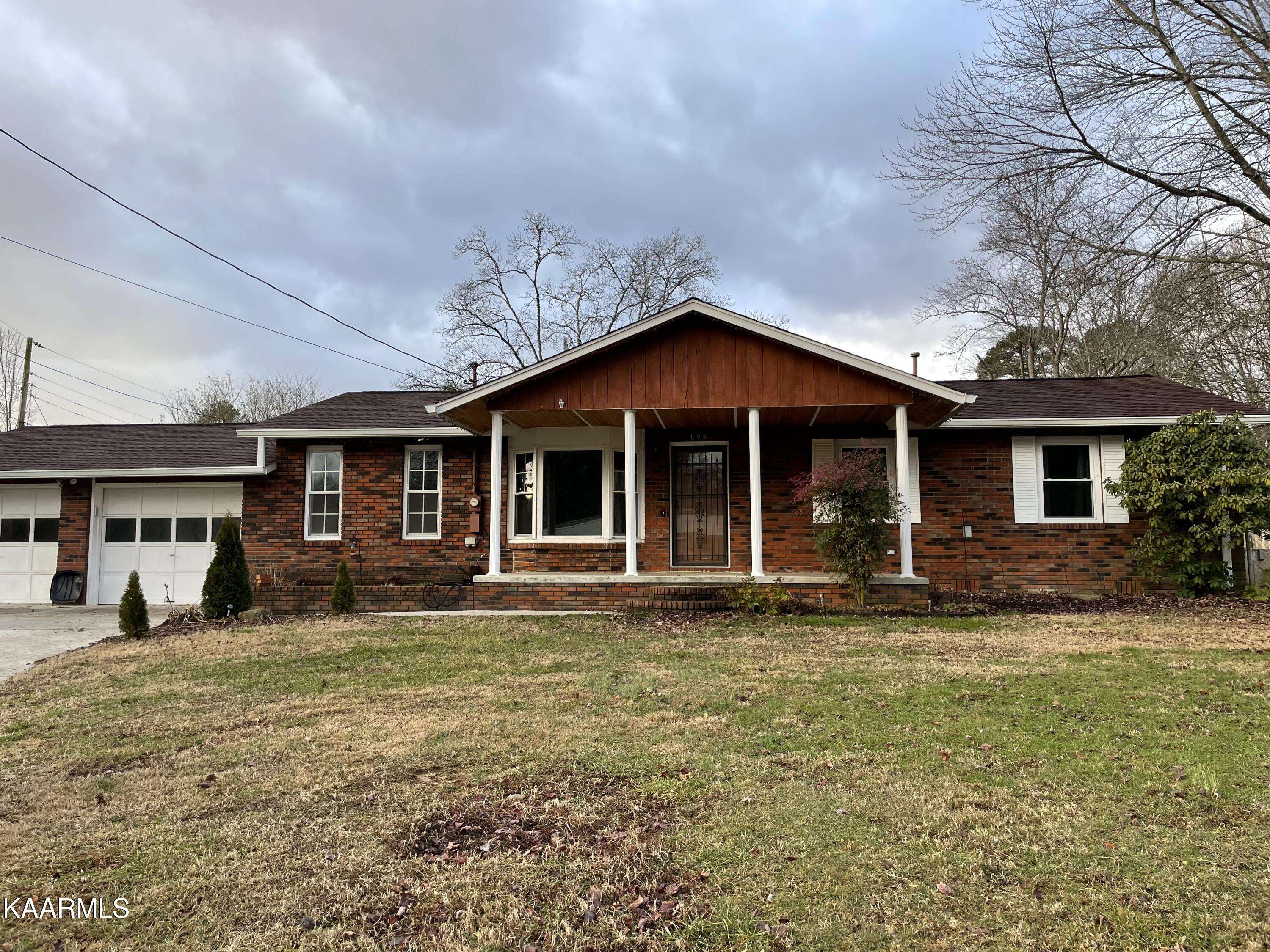 Oliver Springs, TN 37840,103 Duncan DR