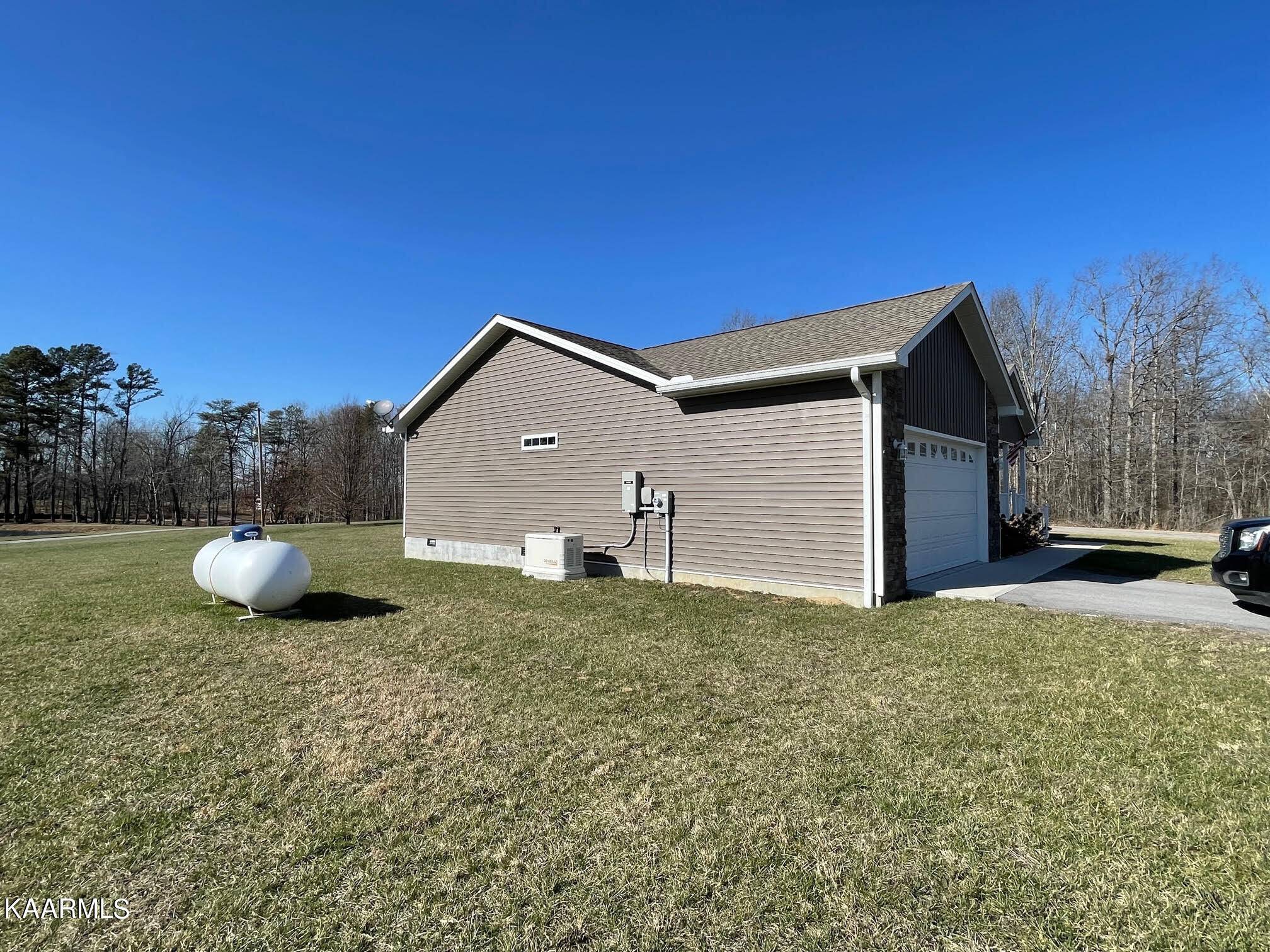 Clarkrange, TN 38553,102 Maca Ridge Circle