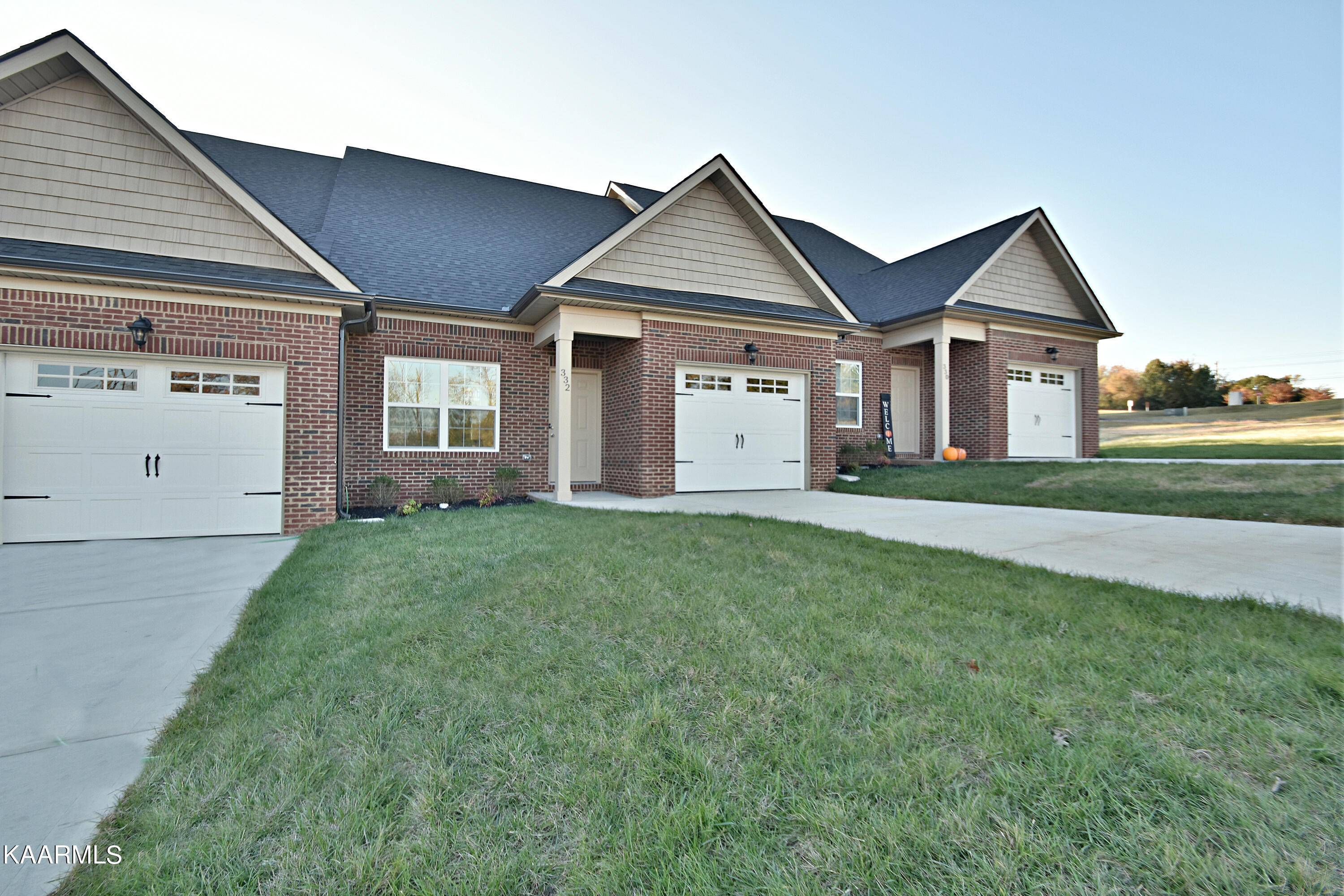 Lenoir City, TN 37772,548 Jacksonian WAY