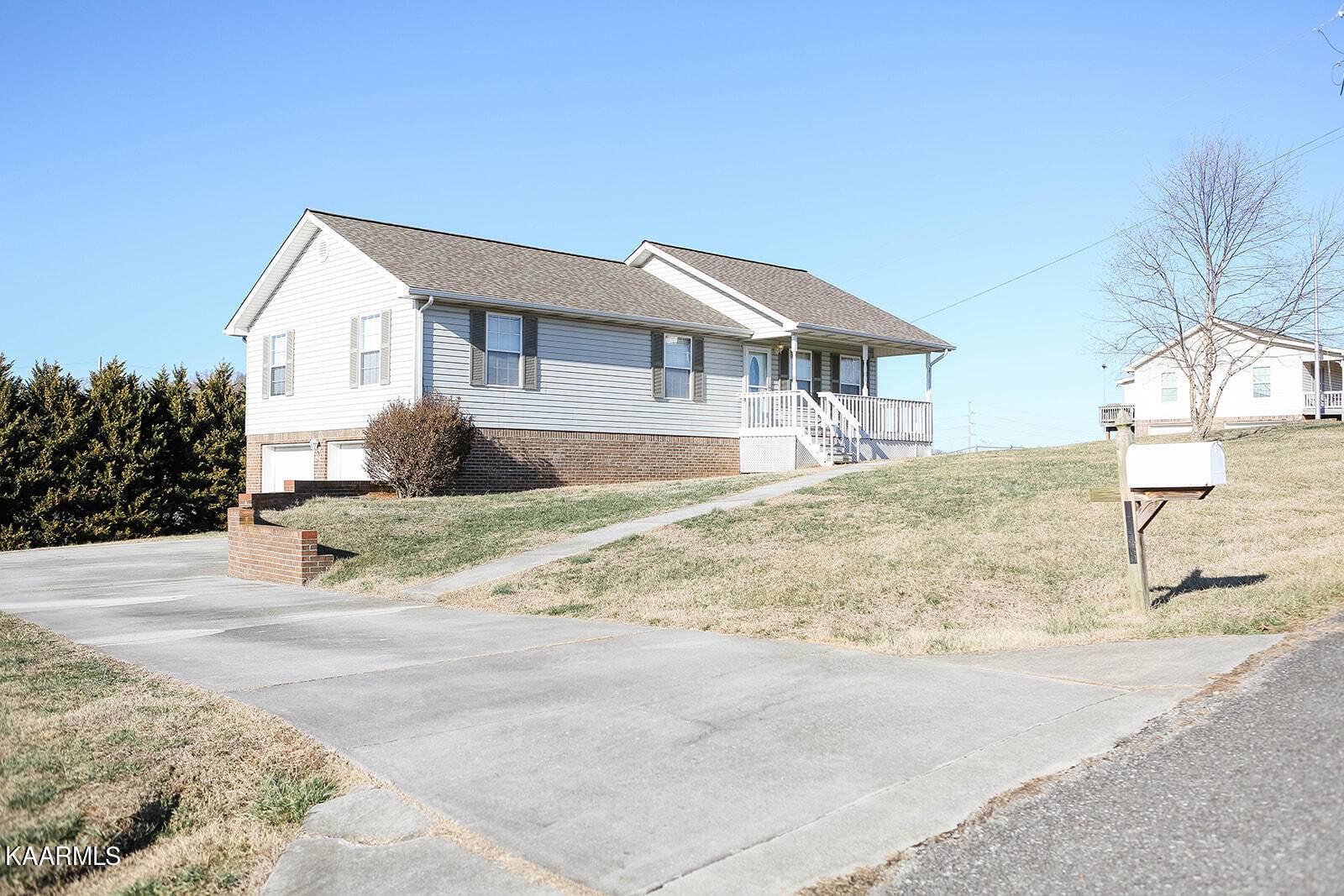 Dandridge, TN 37725,1748 Goddard LN