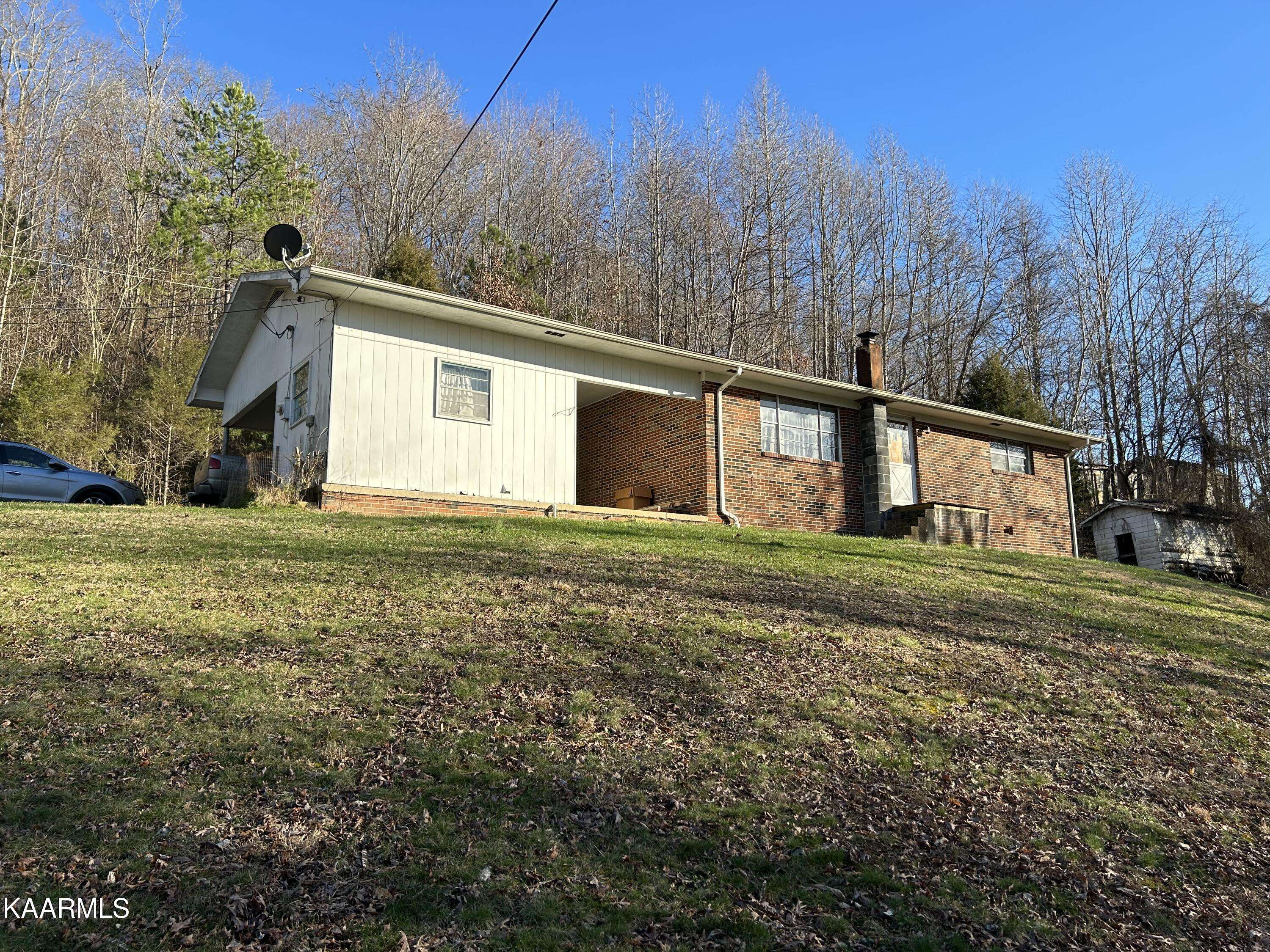 New Tazewell, TN 37825,123 Old CC Camp Rd Rd