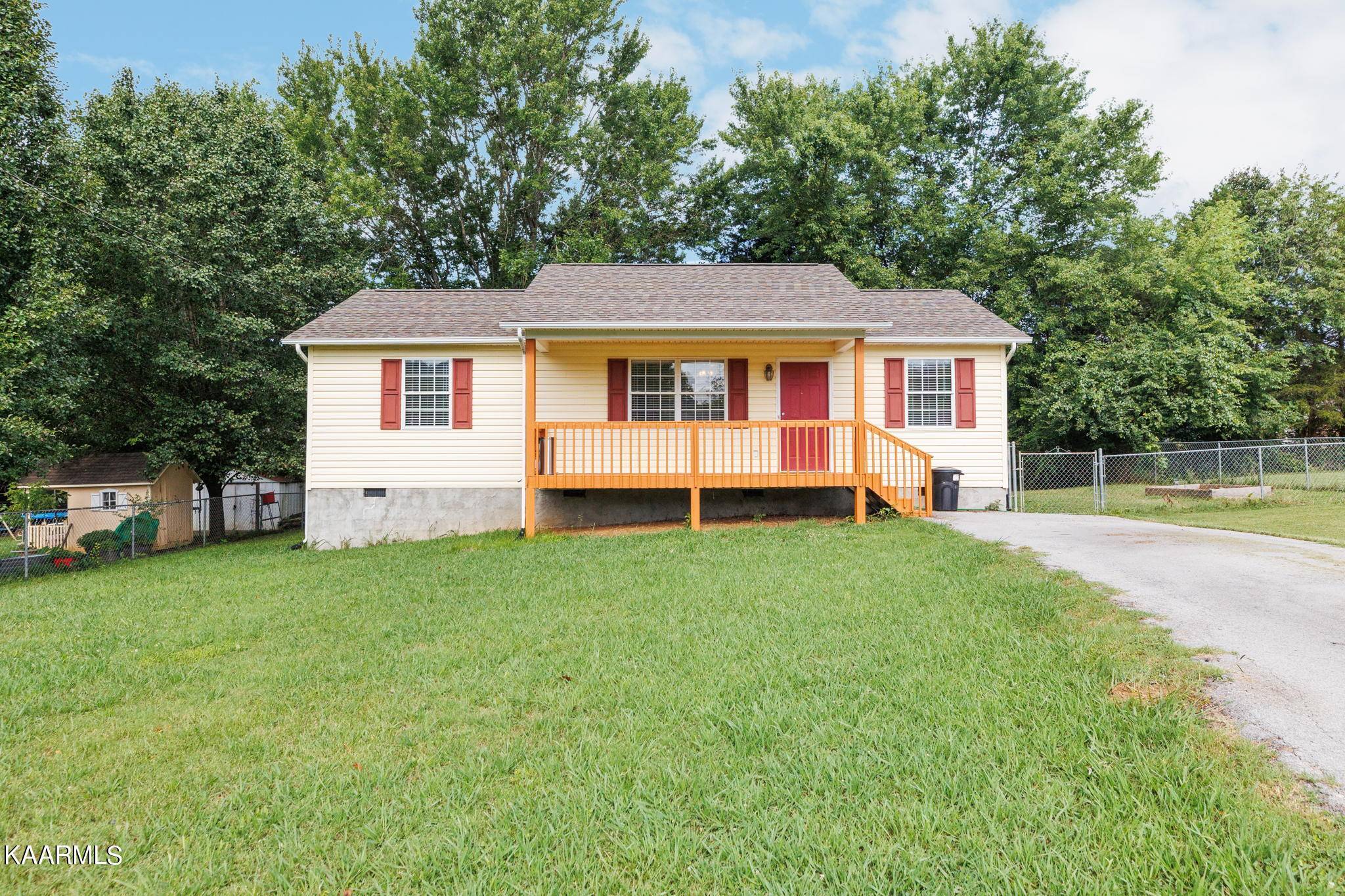 Maynardville, TN 37807,187 Scenic Springs LN