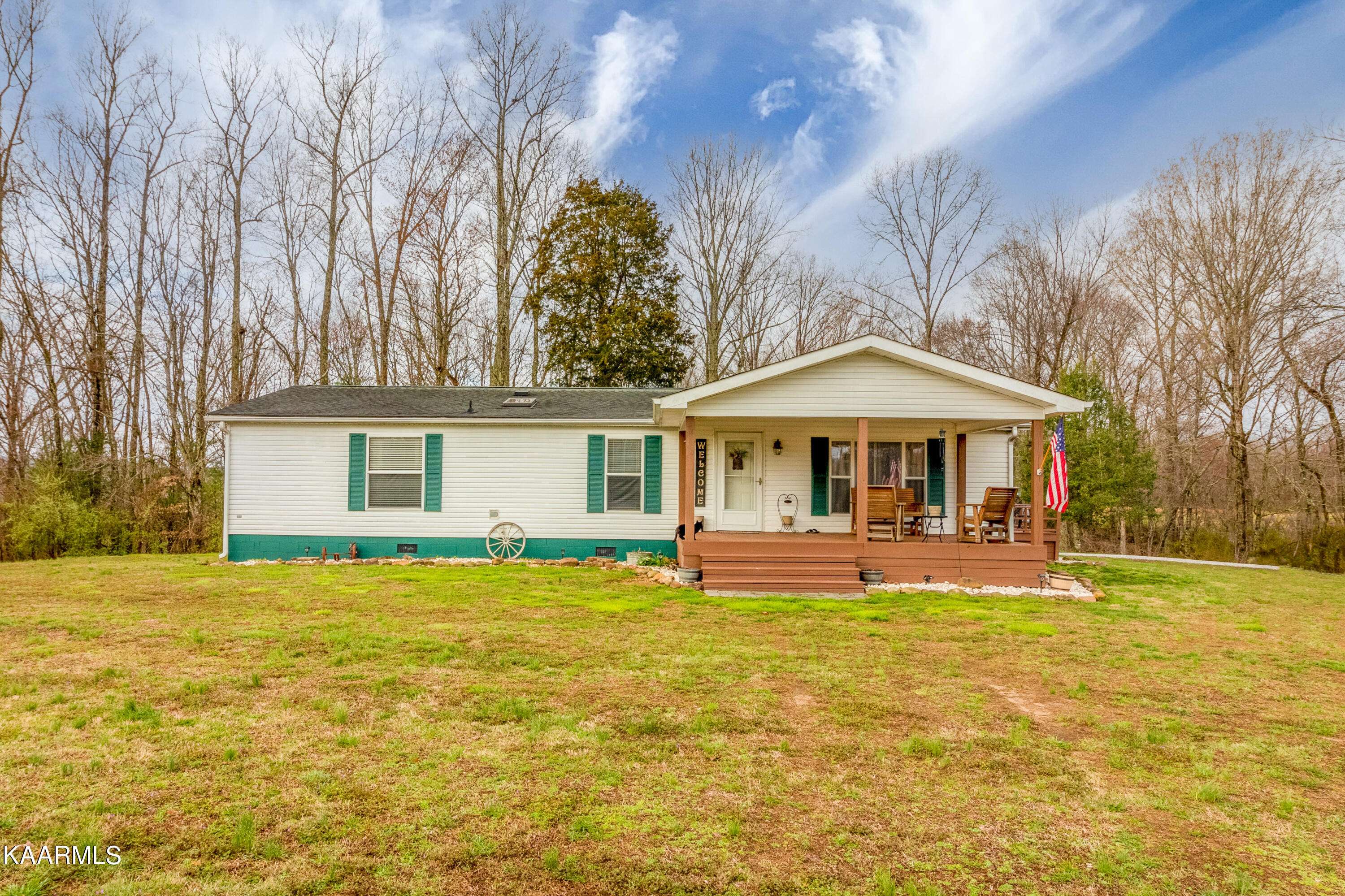 Oakdale, TN 37829,451 Aaron LN