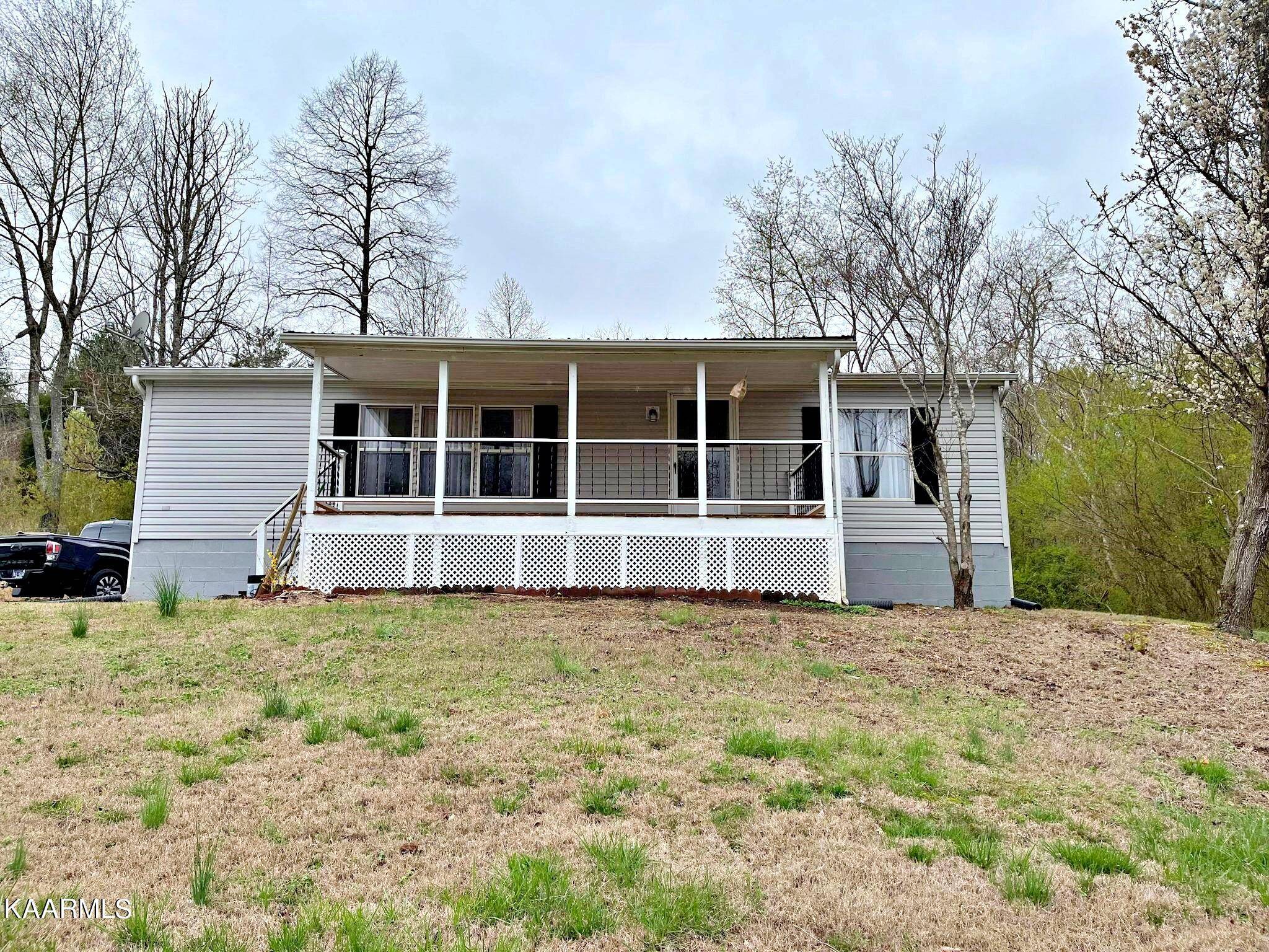 Kingston, TN 37763,129 Hummingbird Lane