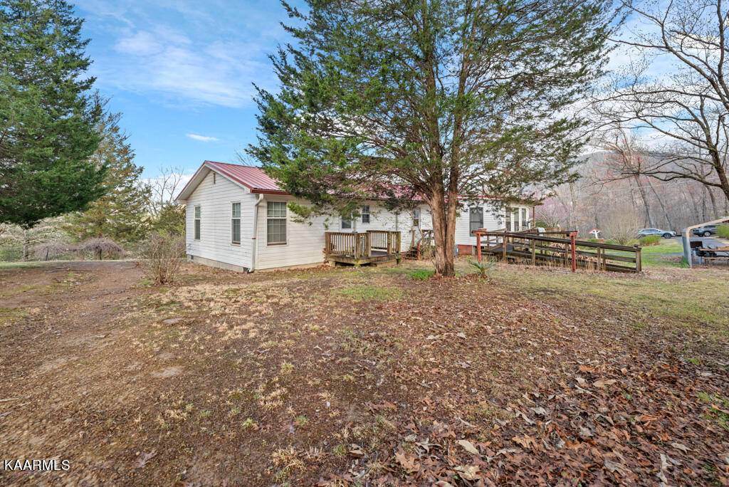 Oliver Springs, TN 37840,1288 Cove LN