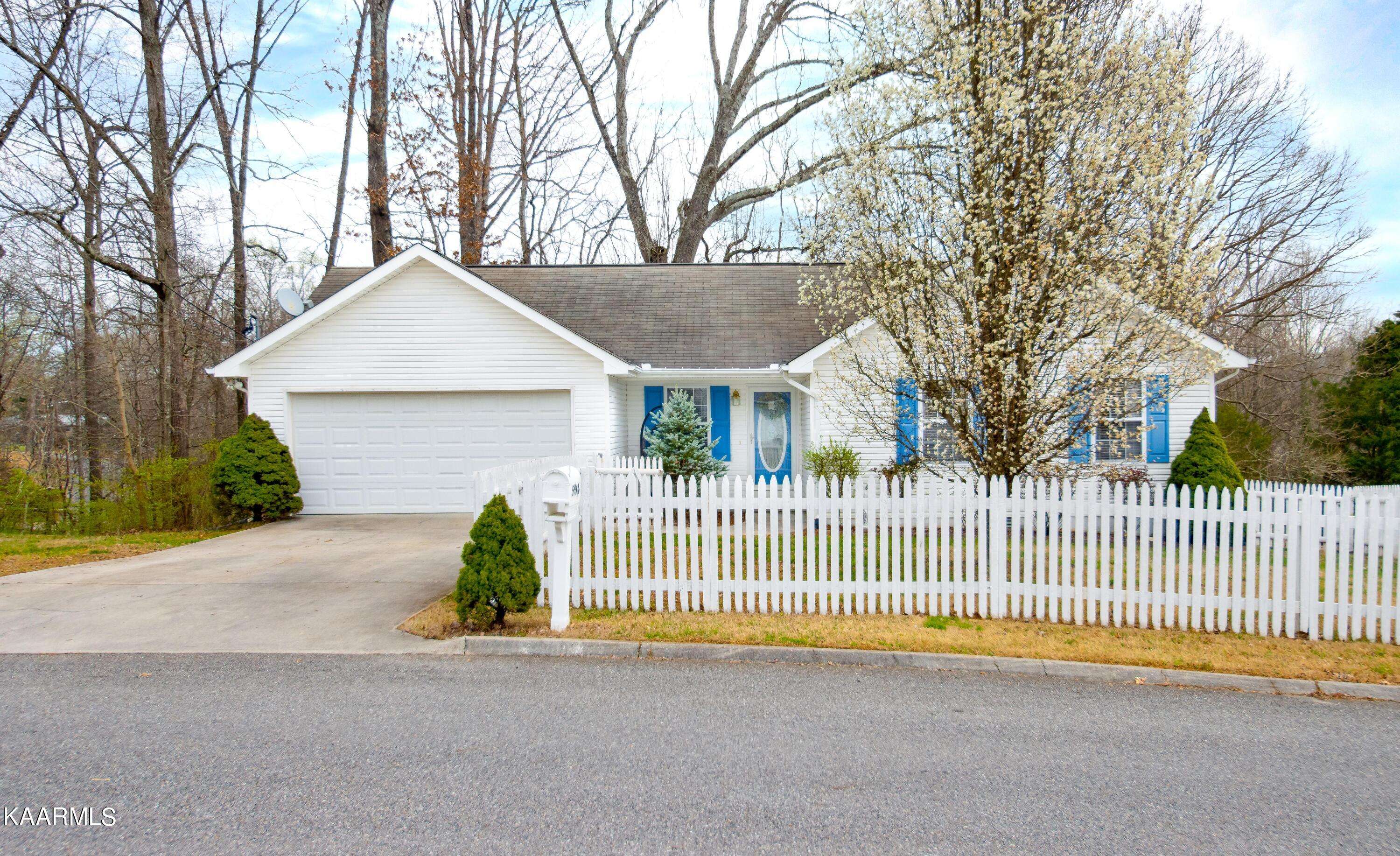 Knoxville, TN 37912,5918 Katrina LN