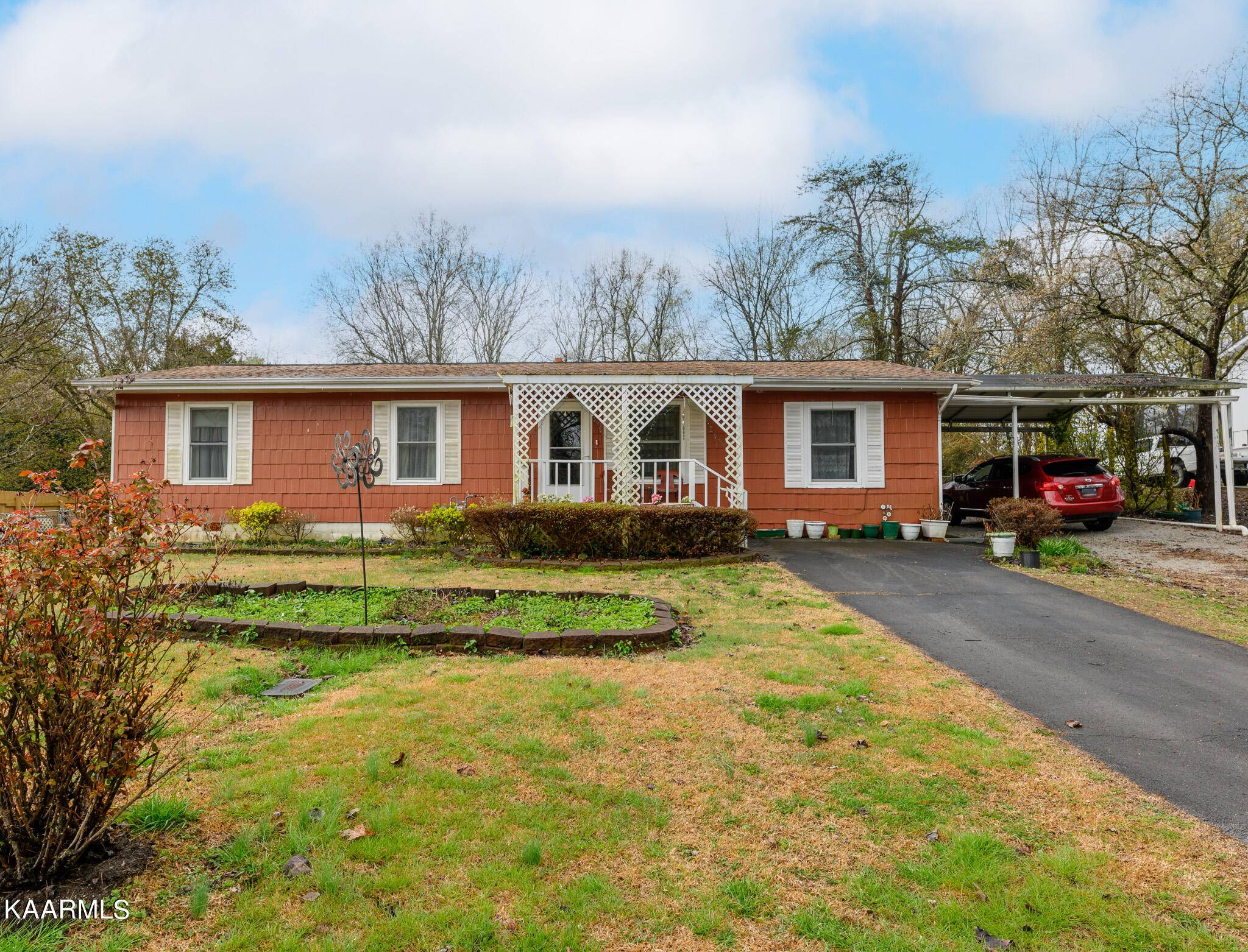 Rockwood, TN 37854,122 Clearview DR