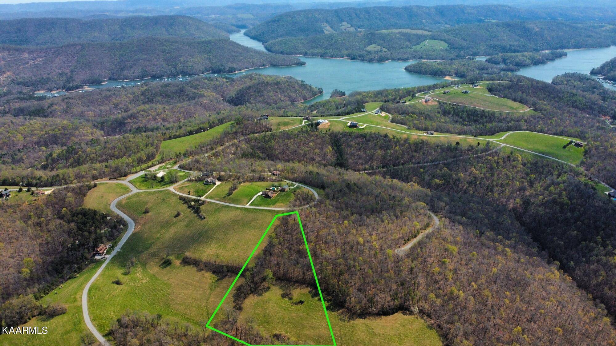 New Tazewell, TN 37825,Flagstone LOOP