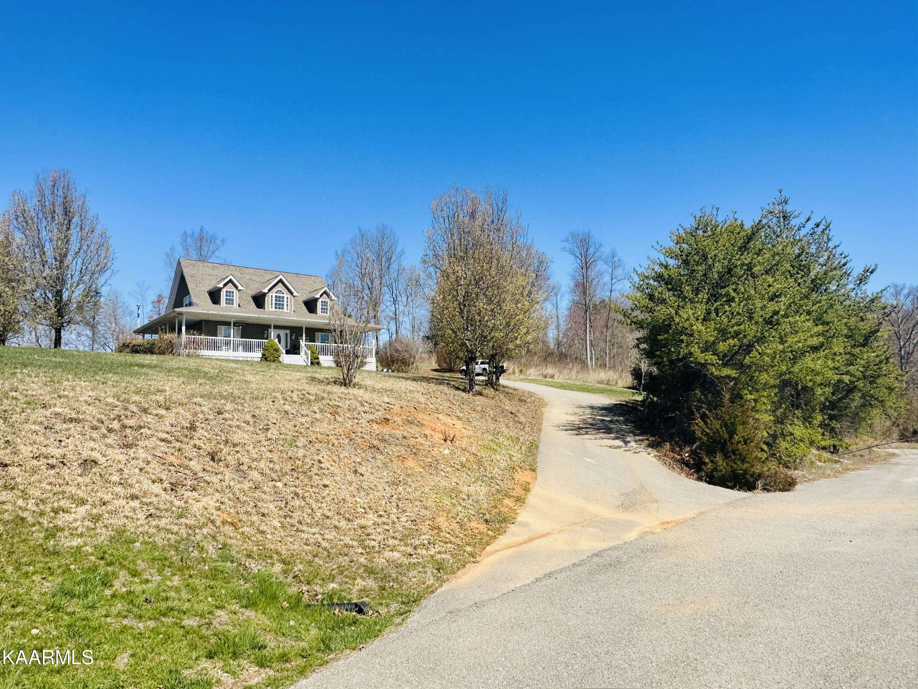 New Tazewell, TN 37825,155 MARIAH LN