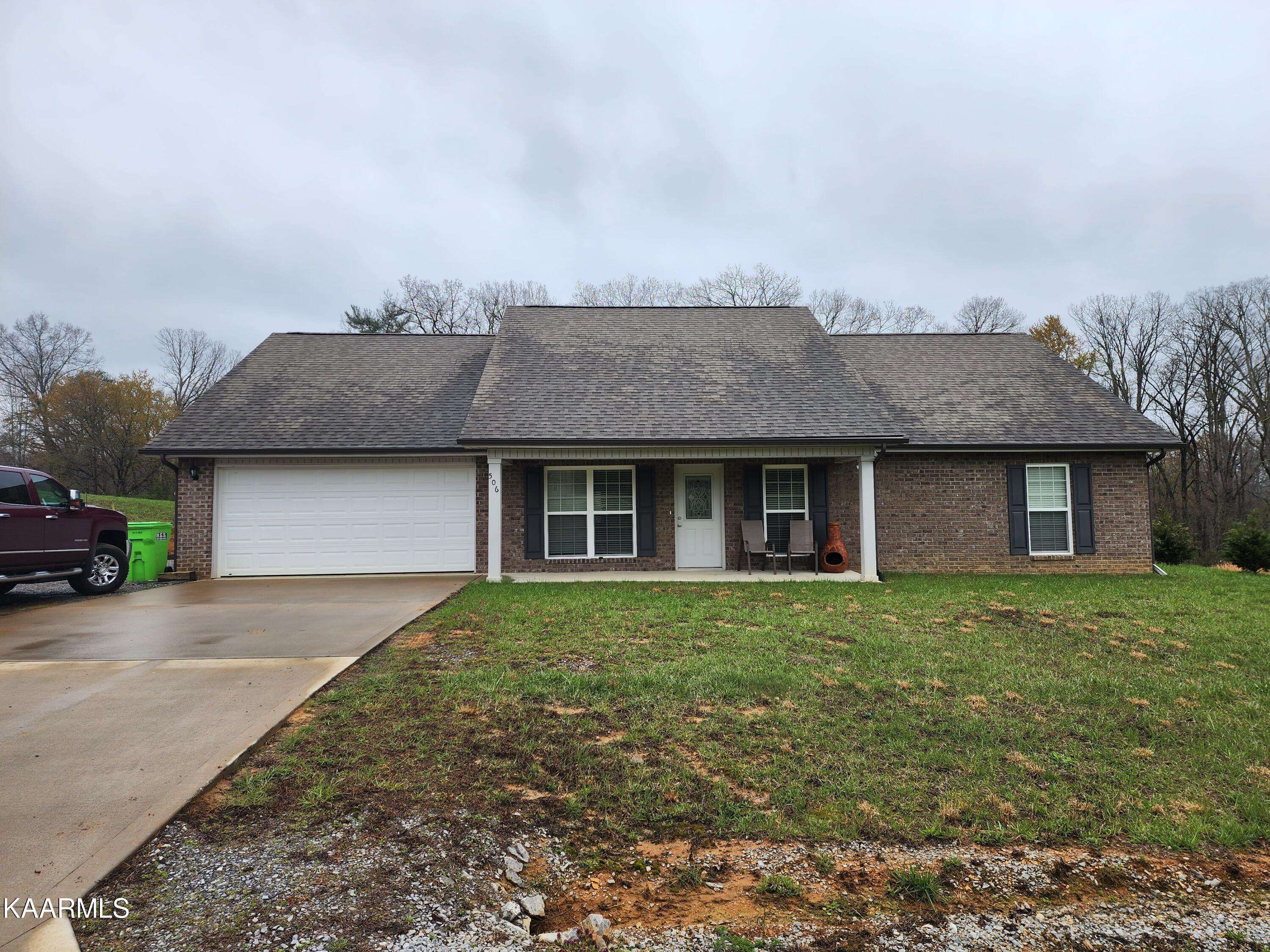 Walland, TN 37886,506 Roper WAY