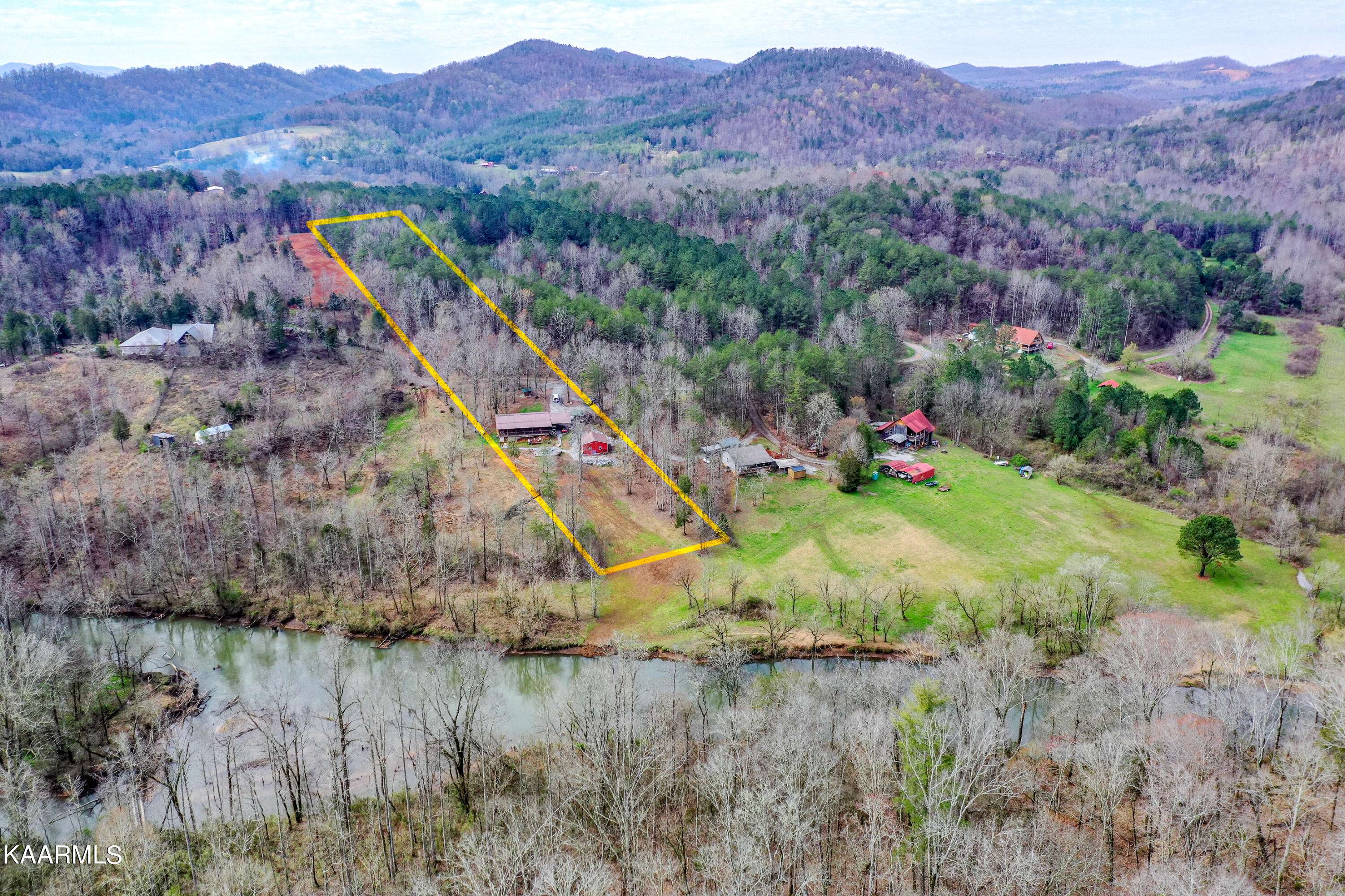 Tellico Plains, TN 37385,420 Welch Rd