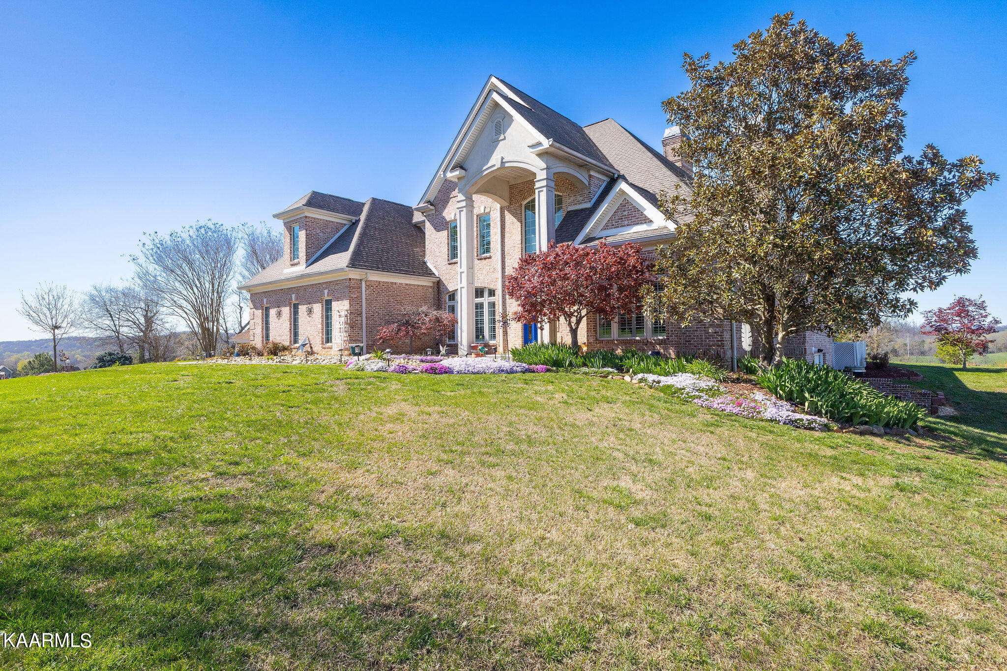 Lenoir City, TN 37772,809 Timberline DR