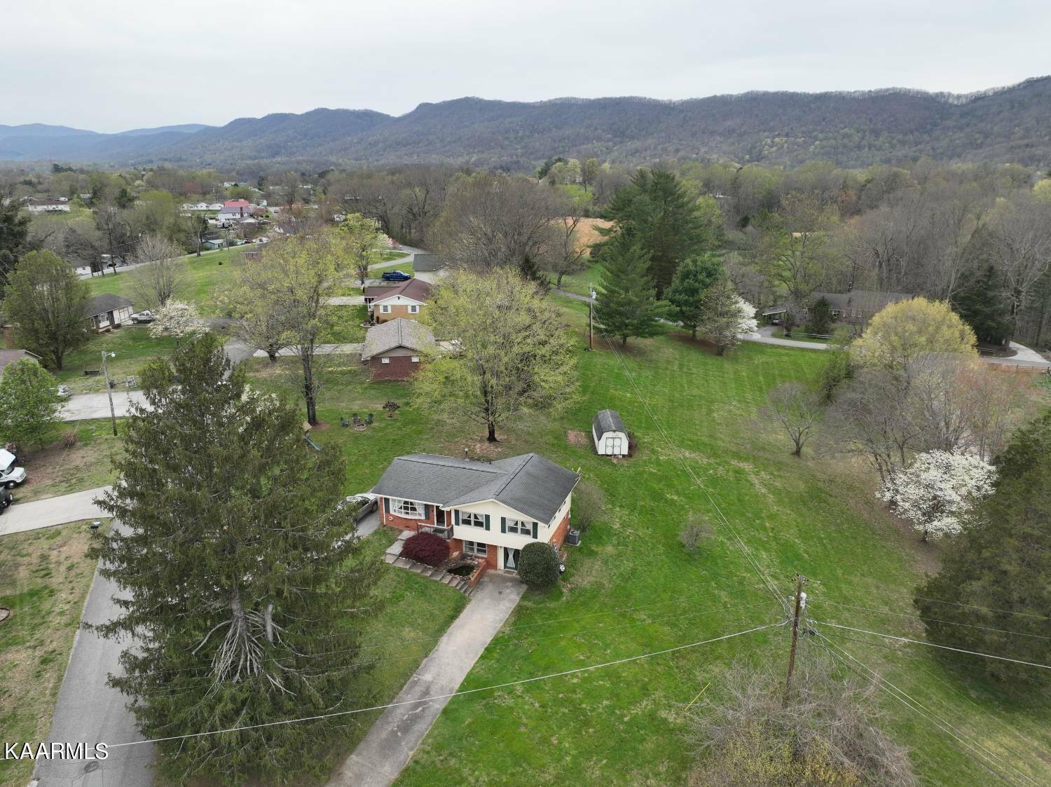 Lafollette, TN 37766,124 Meredith Rd