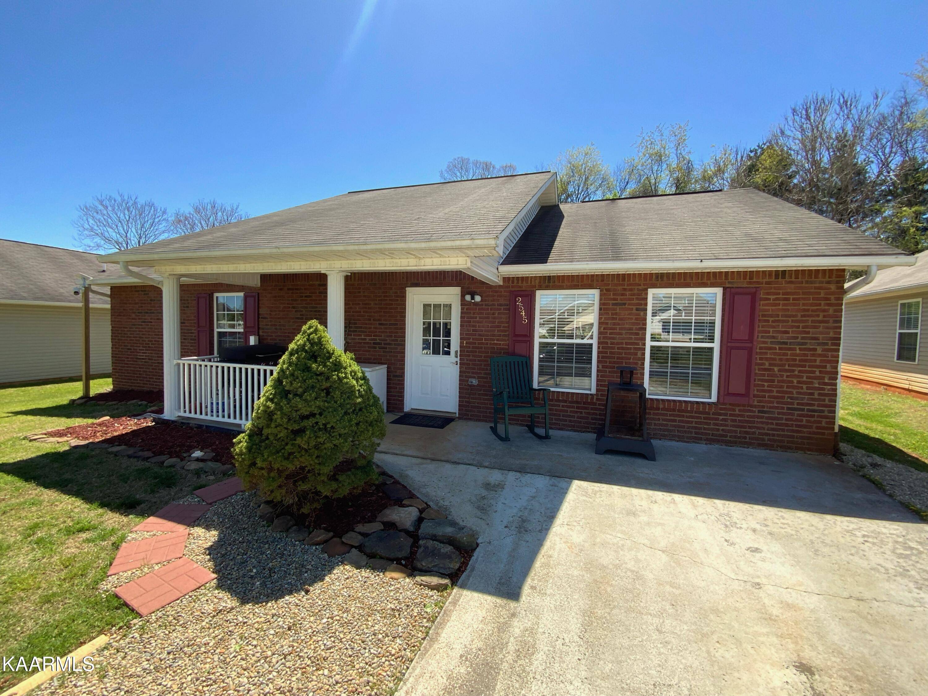 Sevierville, TN 37876,2545 Sportsmans WAY