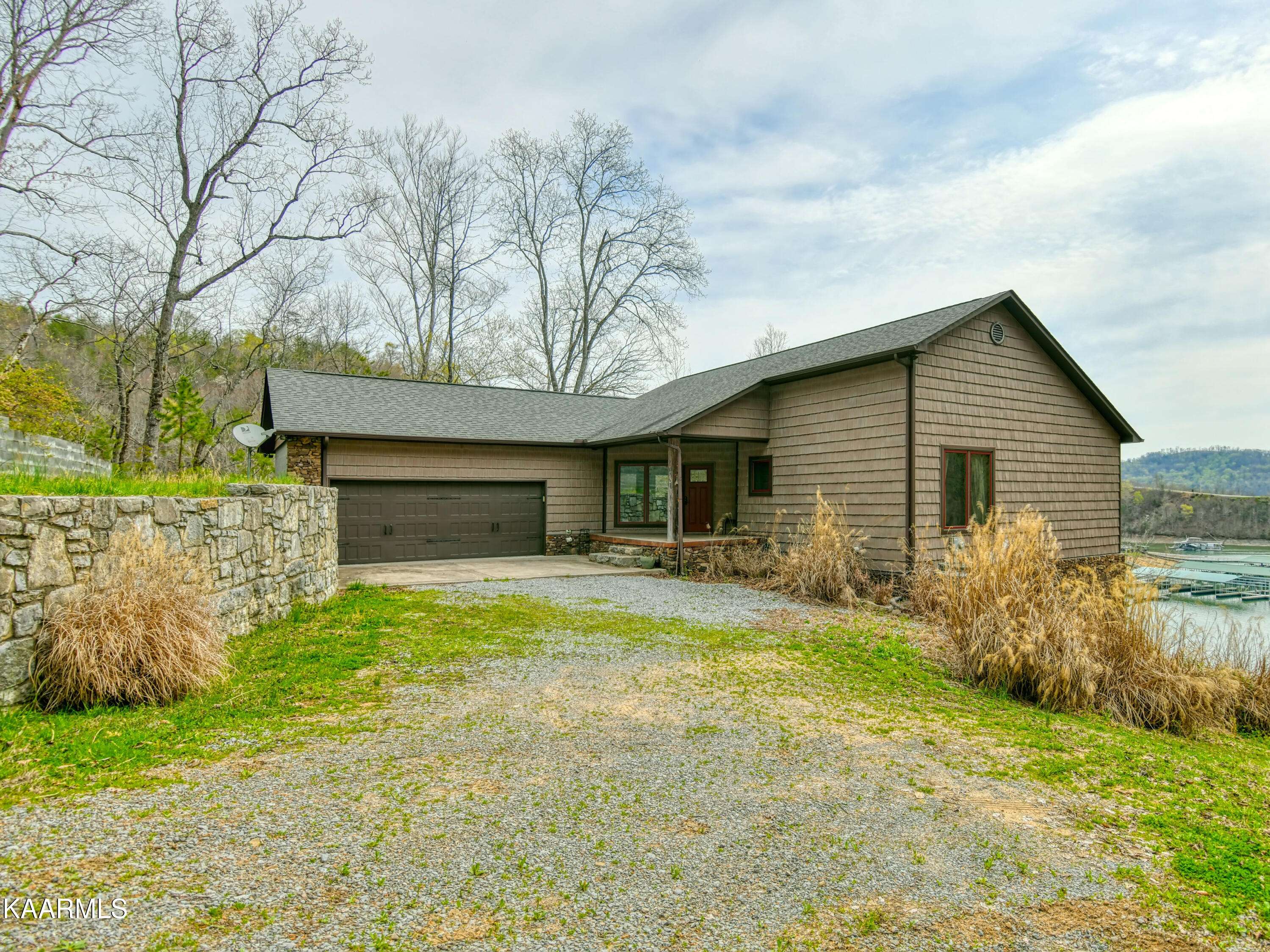 New Tazewell, TN 37825,671 Mountain Shores Rd