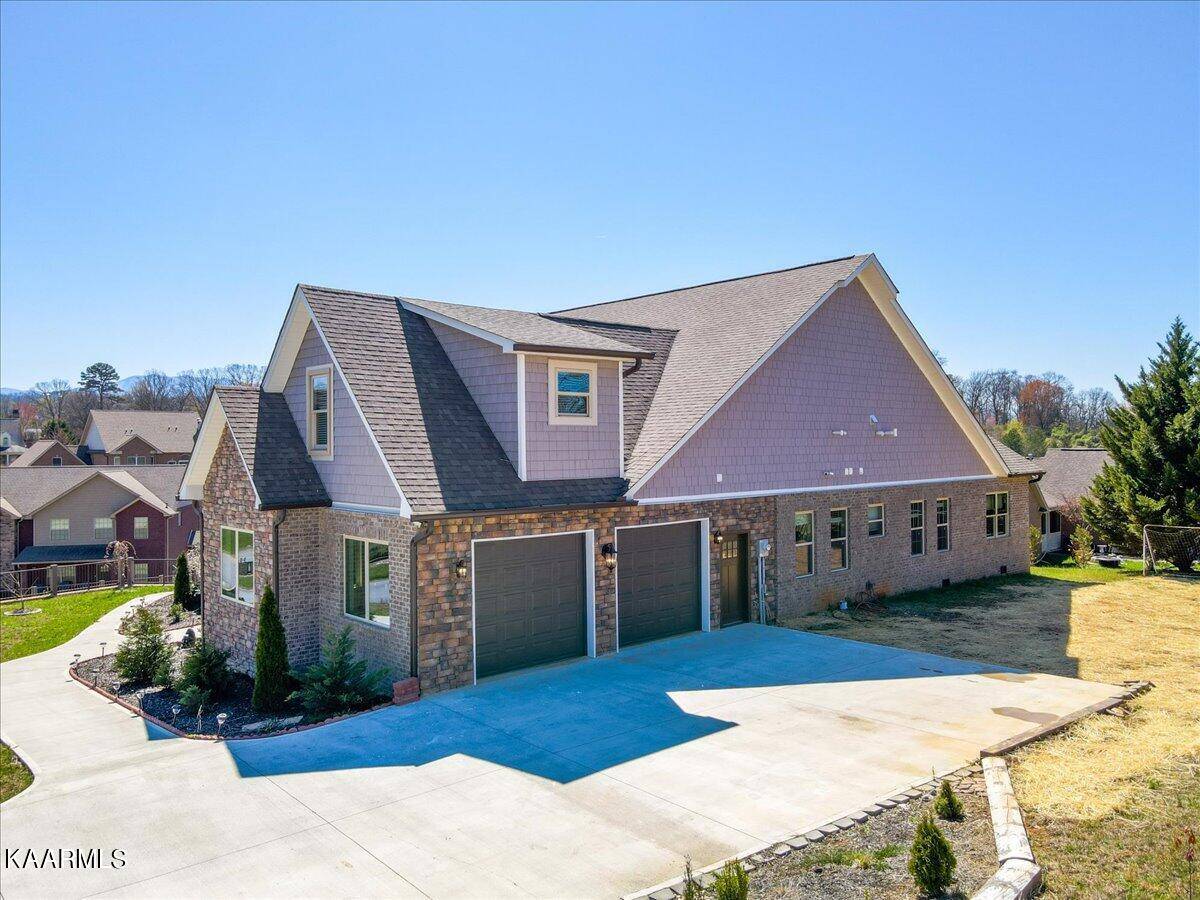 Sevierville, TN 37862,1618 McKinley View BLVD