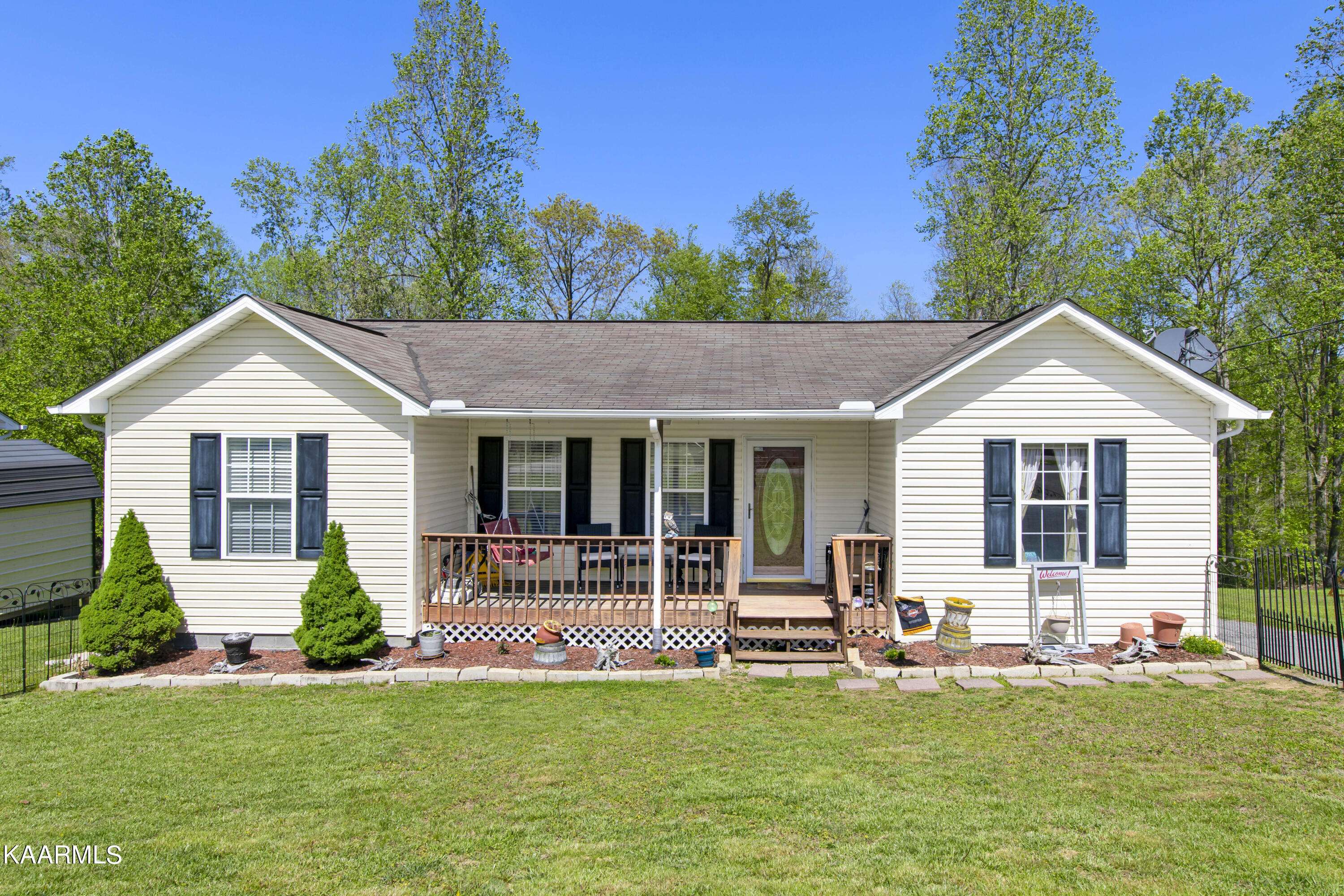 Lafollette, TN 37766,123 Regan LN