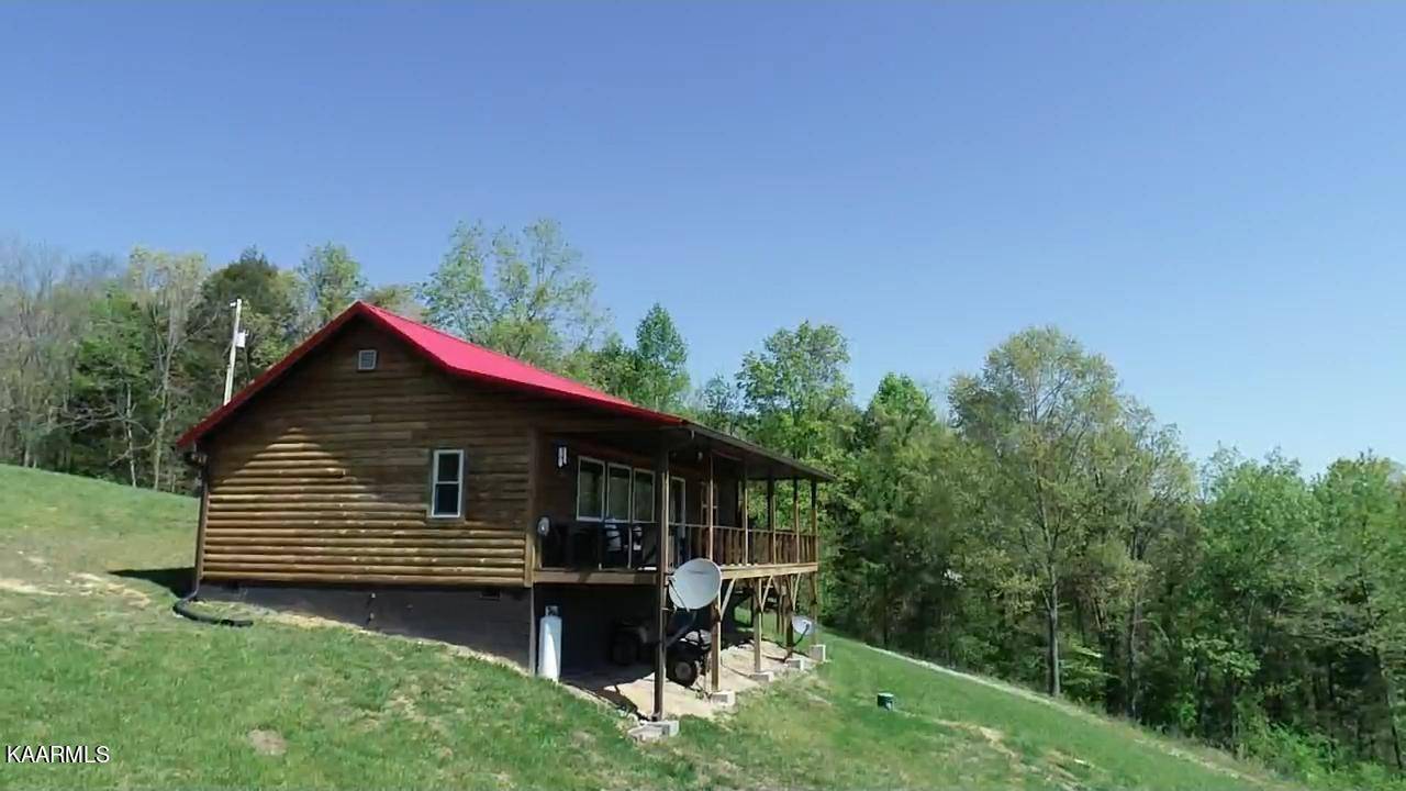 Tazewell, TN 37879,Holiday LN