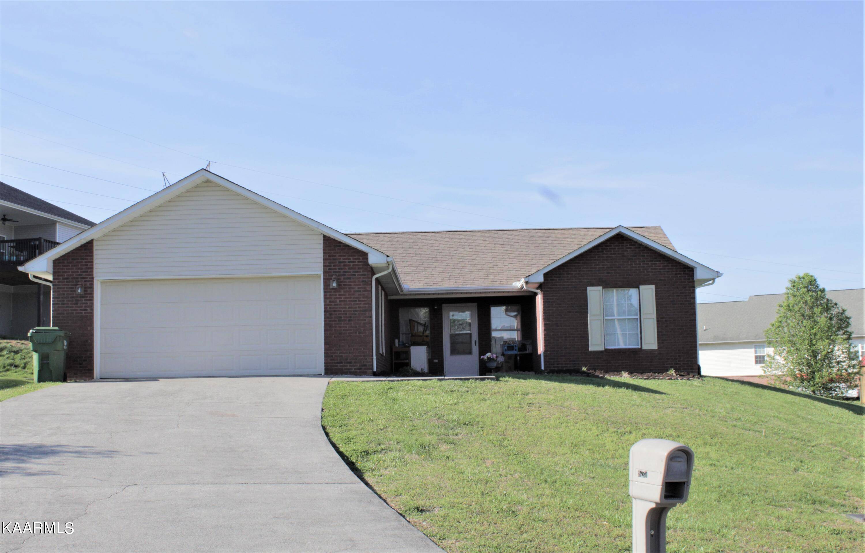 Maryville, TN 37801,2431 Wentworth CT