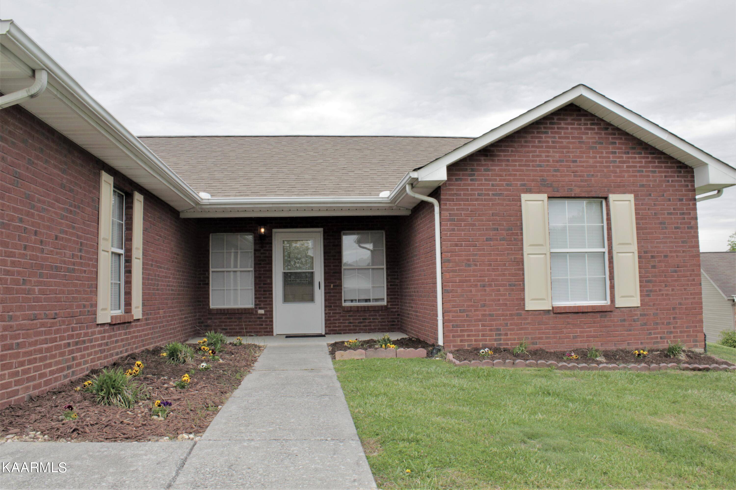 Maryville, TN 37801,2431 Wentworth CT