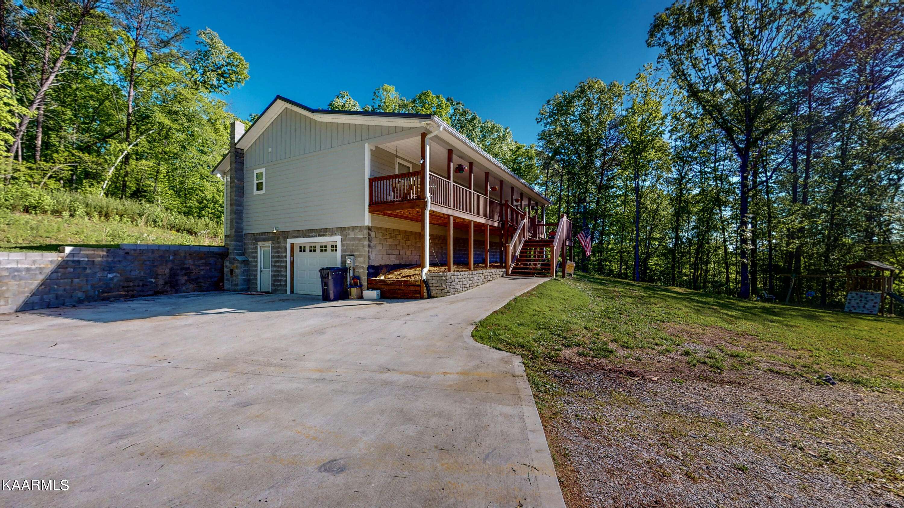 Tellico Plains, TN 37385,214 Dry Creek Road Rd