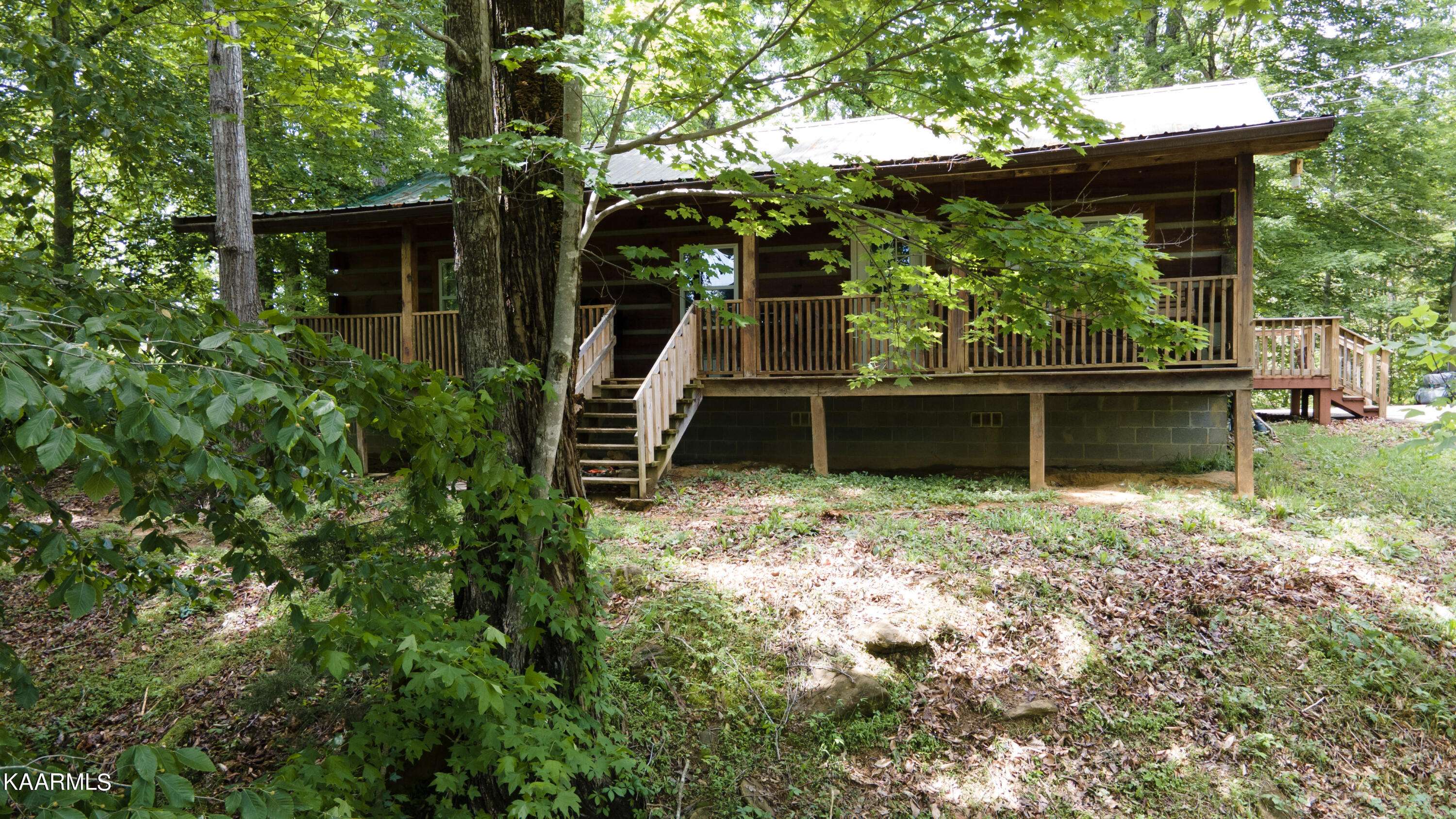 Tellico Plains, TN 37385,256 Lee Rd